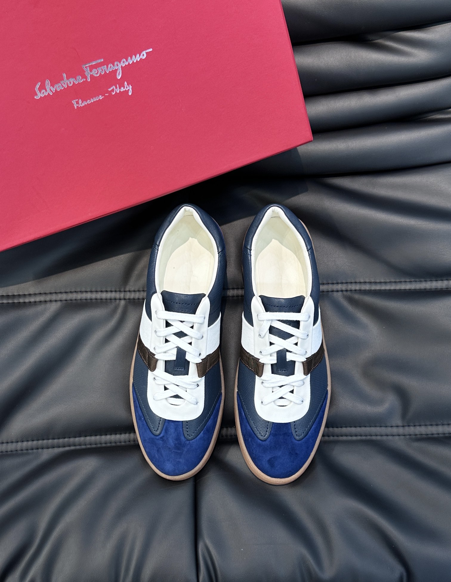 Ferragamo נעליים סניקרס למכור איכות גבוהה
 פירה גברים קווייד עור אמיתי גומא Vintage רגיל