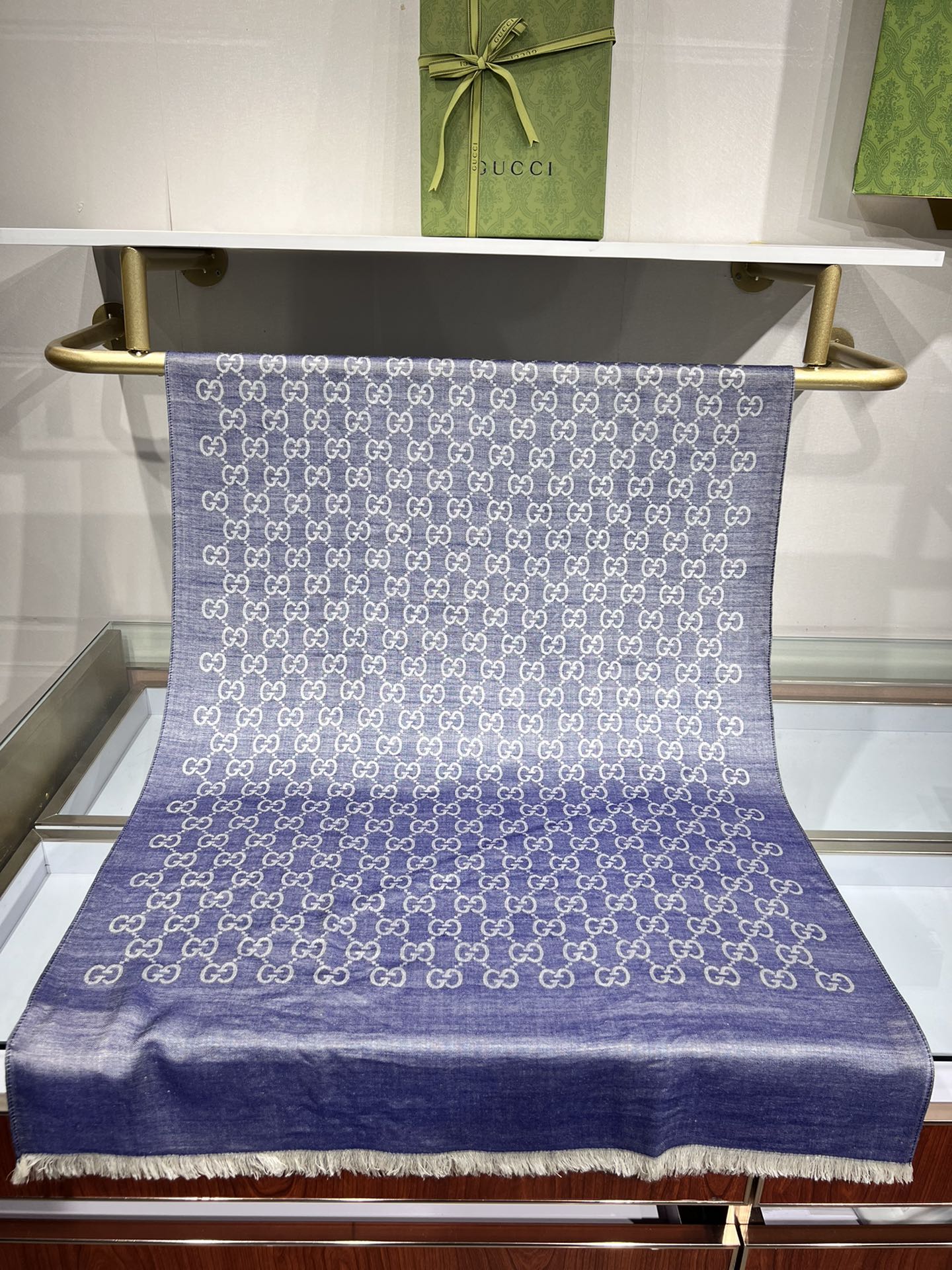 💟Gucci经典披肩👫✨【双G标志提花长巾】G专柜的常青树款，中性款男女都可用，品质极好❗️经典双G提花