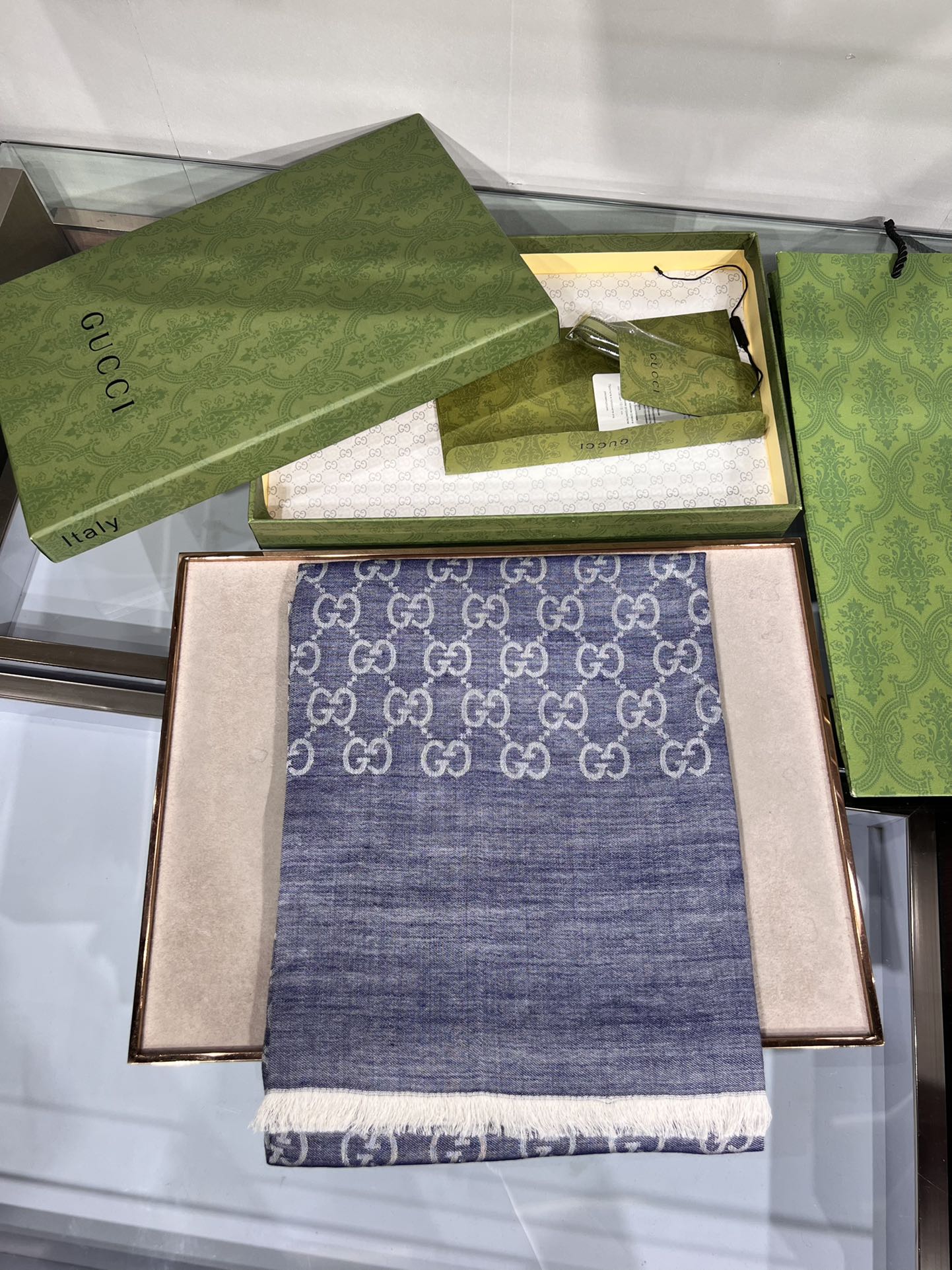 💟Gucci经典披肩👫✨【双G标志提花长巾】G专柜的常青树款，中性款男女都可用，品质极好❗️经典双G提花