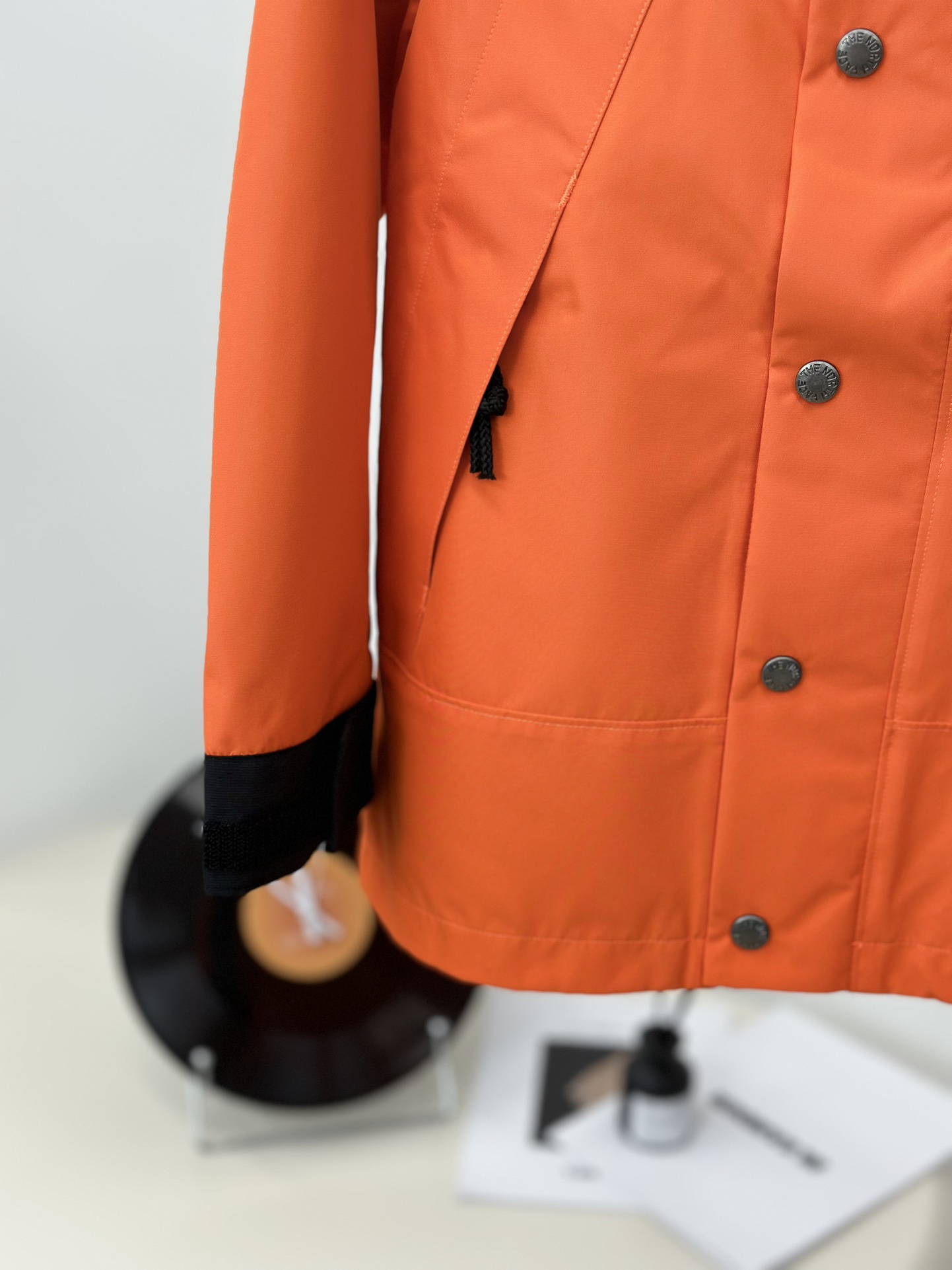 图片[7]-𝐓𝐡𝐞 𝐍𝐨𝐫𝐭𝐡 𝐅𝐚𝐜𝐞 𝟏𝟗𝟗𝟎 -北面儿童冲锋衣 暴力橙-选品中心