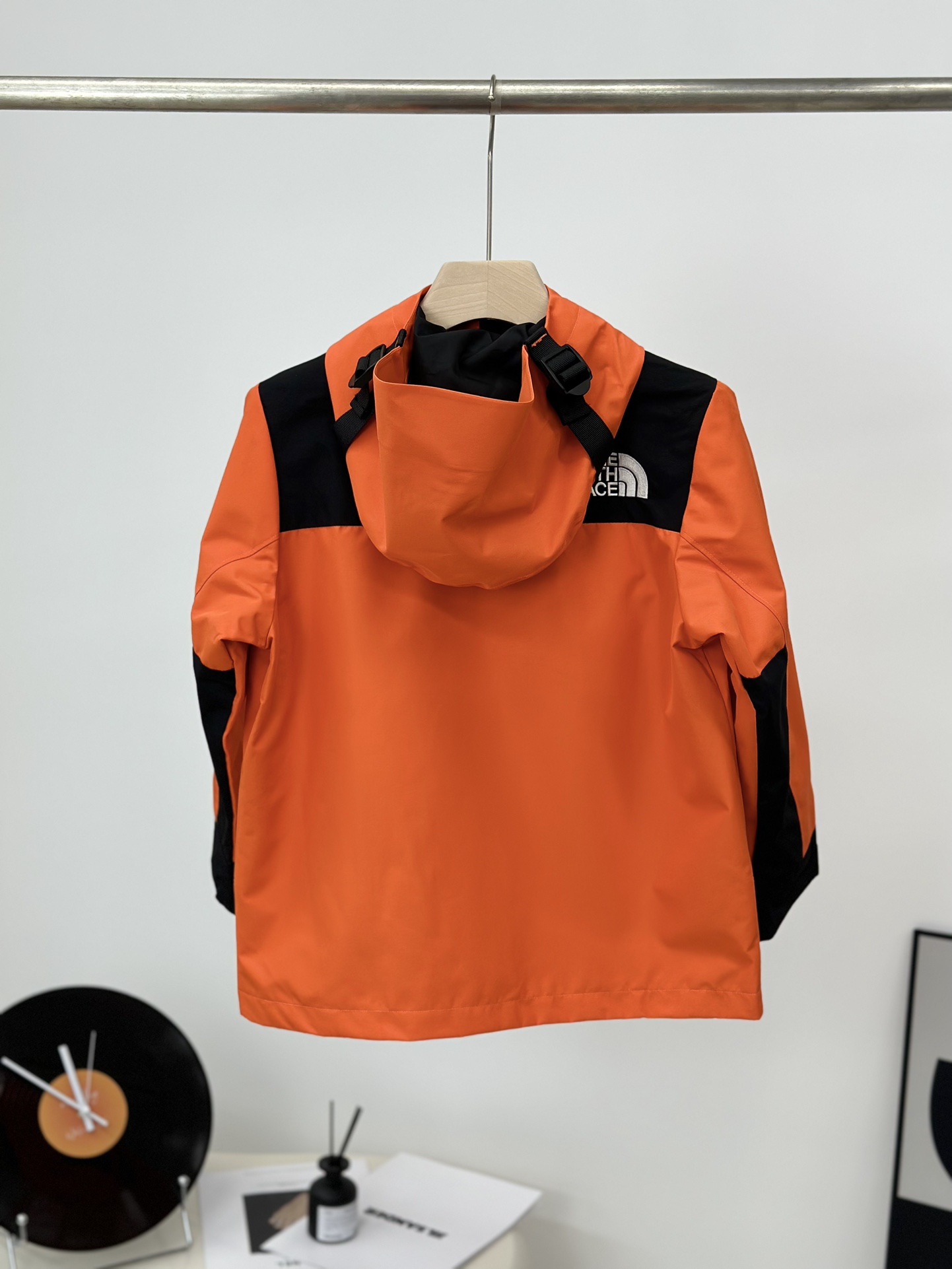 图片[3]-𝐓𝐡𝐞 𝐍𝐨𝐫𝐭𝐡 𝐅𝐚𝐜𝐞 𝟏𝟗𝟗𝟎 -北面儿童冲锋衣 暴力橙-选品中心