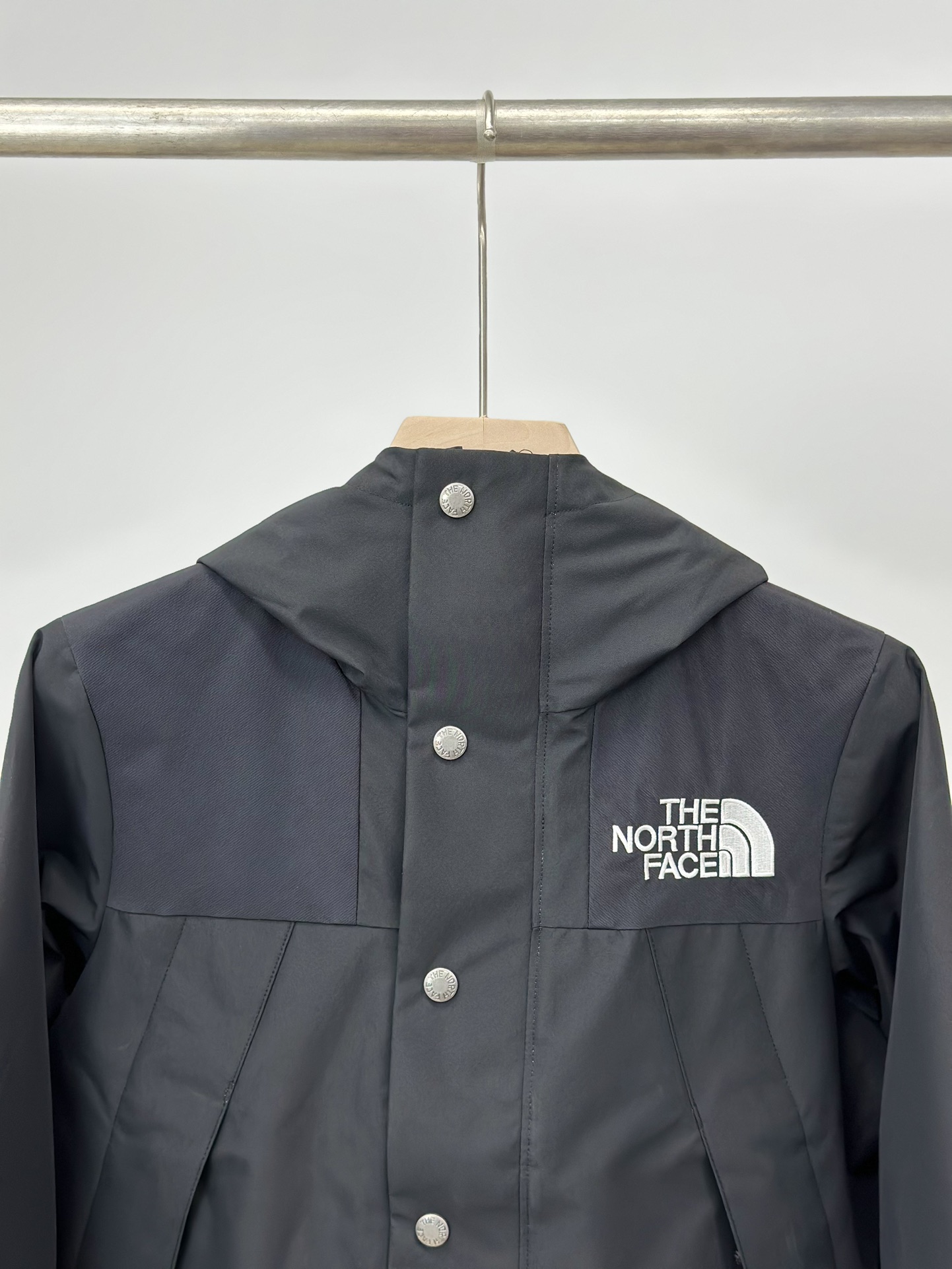 图片[4]-𝐓𝐡𝐞 𝐍𝐨𝐫𝐭𝐡 𝐅𝐚𝐜𝐞 𝟏𝟗𝟗𝟎 -北面儿童冲锋衣 黑色-选品中心