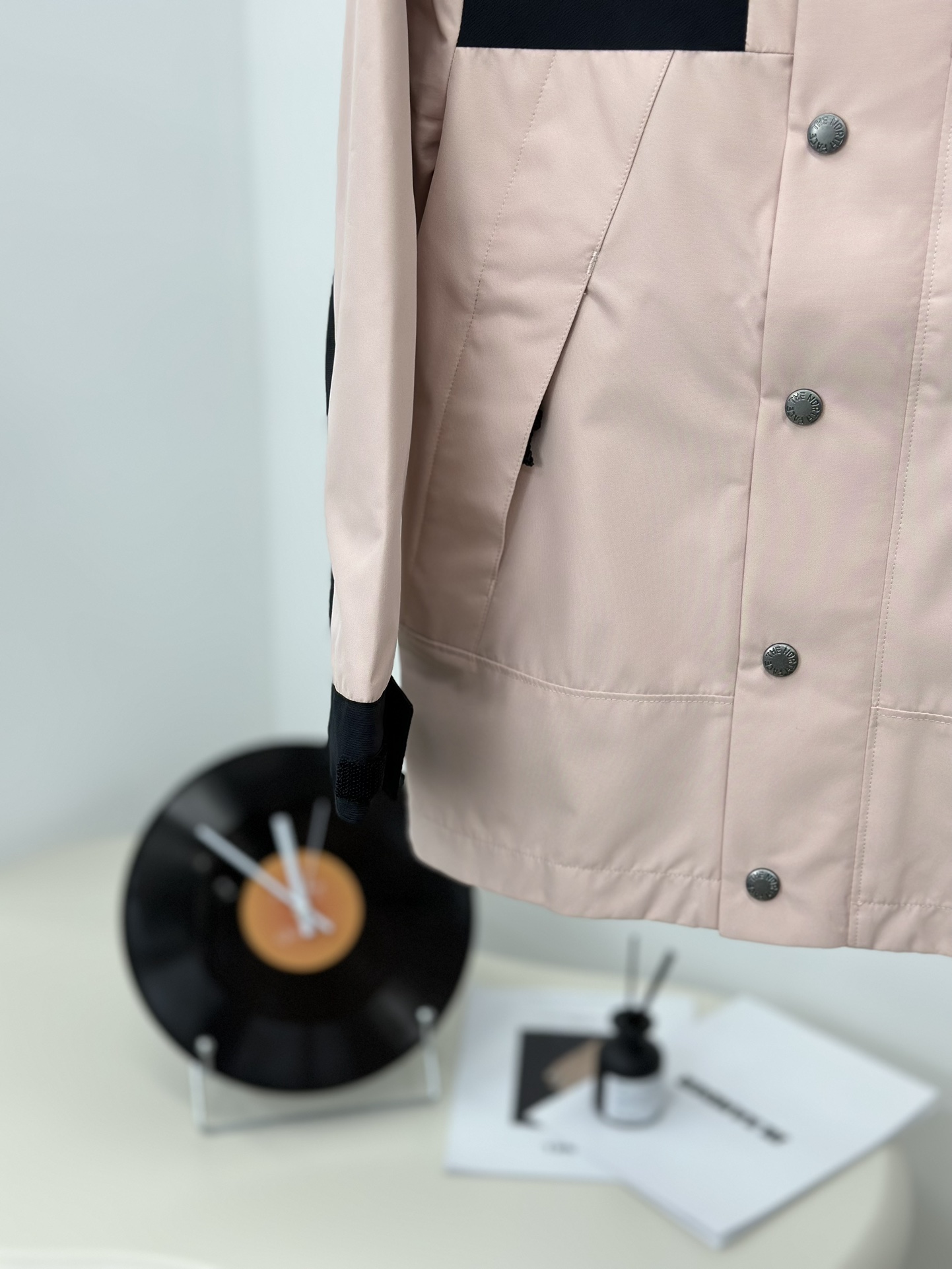 图片[6]-𝐓𝐡𝐞 𝐍𝐨𝐫𝐭𝐡 𝐅𝐚𝐜𝐞 𝟏𝟗𝟗𝟎 -北面儿童冲锋衣 少女粉-选品中心