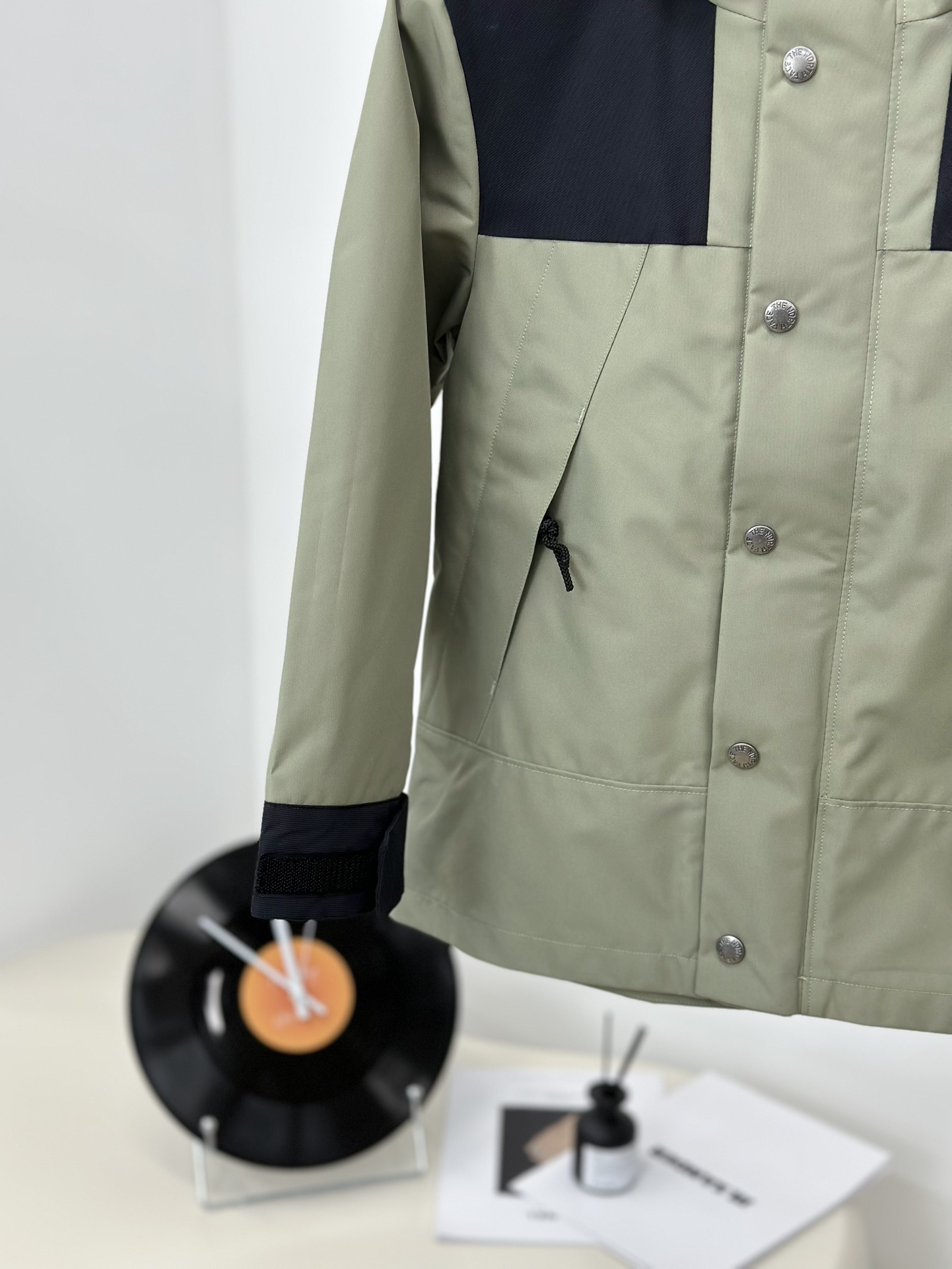 图片[6]-𝐓𝐡𝐞 𝐍𝐨𝐫𝐭𝐡 𝐅𝐚𝐜𝐞 𝟏𝟗𝟗𝟎 -北面儿童冲锋衣 抹茶绿-选品中心