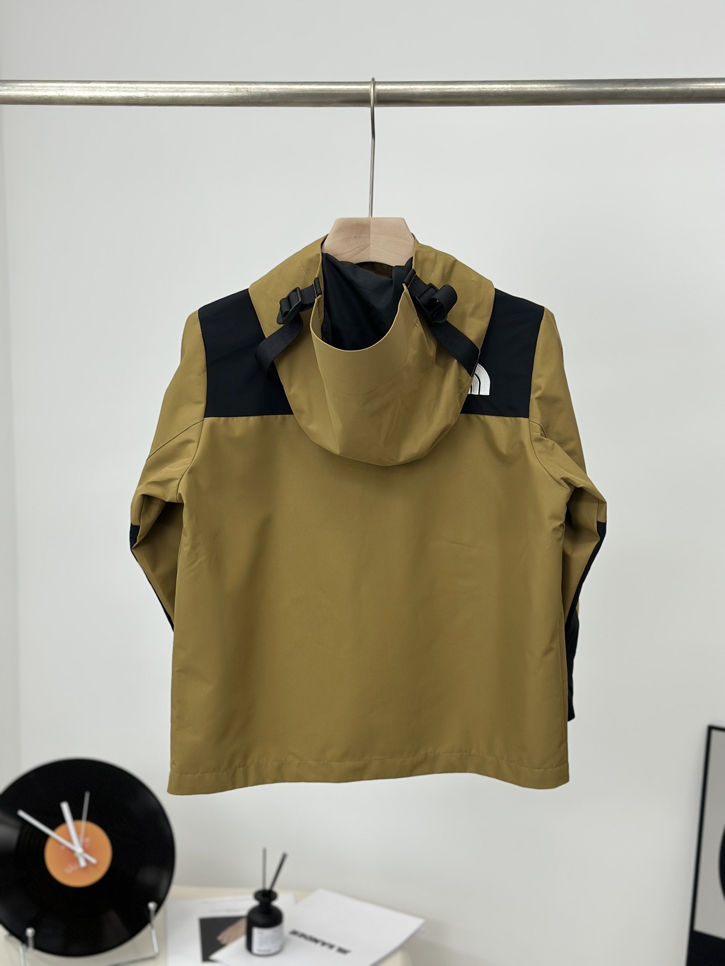 图片[3]-𝐓𝐡𝐞 𝐍𝐨𝐫𝐭𝐡 𝐅𝐚𝐜𝐞 𝟏𝟗𝟗𝟎 -北面儿童冲锋衣 土黄色-选品中心