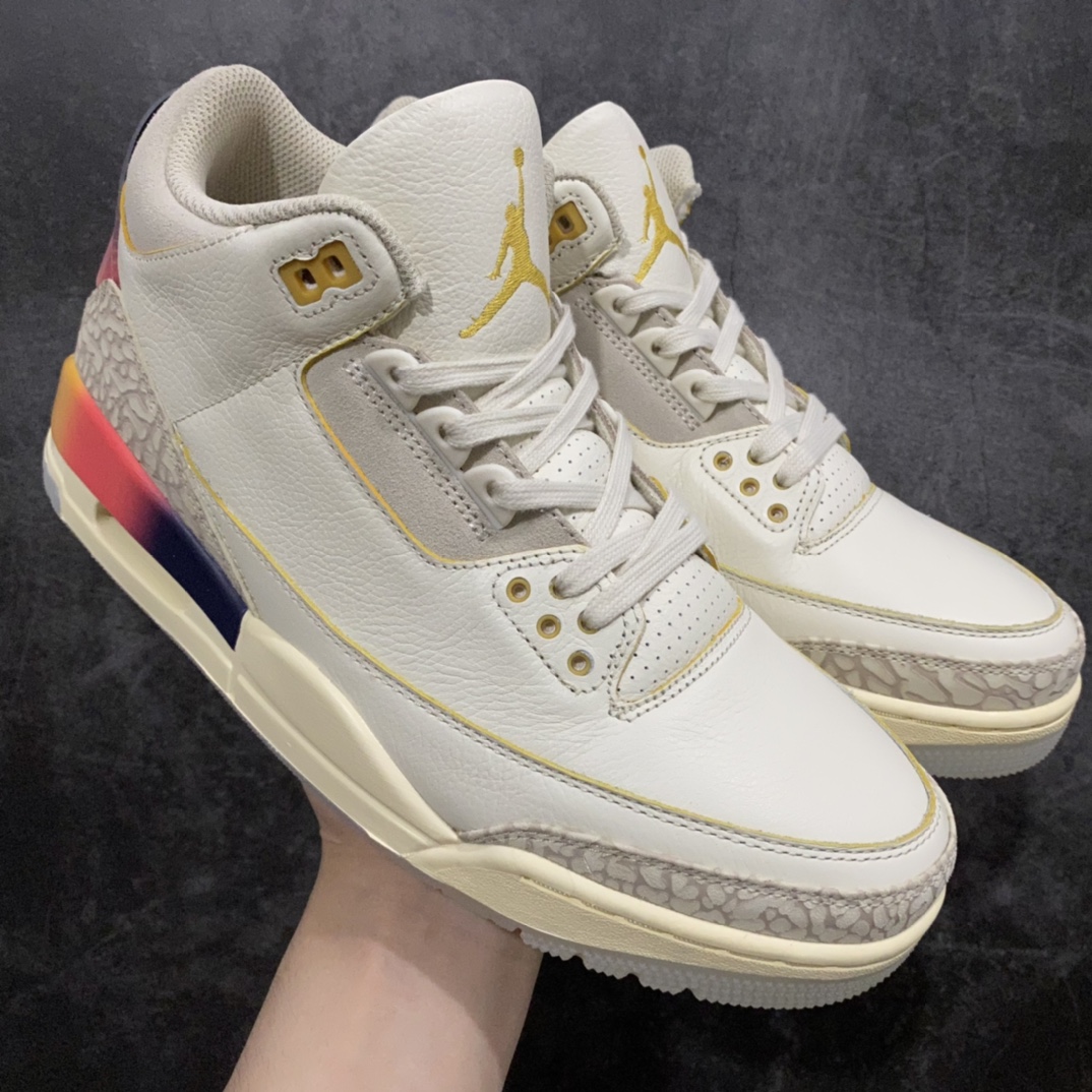 【TK至尊版】J.Balvin x Air Jordan 3 Retro AJ3 乔3彩虹渐变 FN0344-901n鞋身以米白色皮革覆盖，搭配经典的灰白色爆裂纹设计。中底与后跟部分均带有\”彩虹渐变\”效果，后跟分别以元年Nike AIR以及笑脸Logo呈现，彰显联名身份。 尺码：40 40.5 41 42 42.5 43 44 44.5 45 46 47.5-莆田鞋批发中心