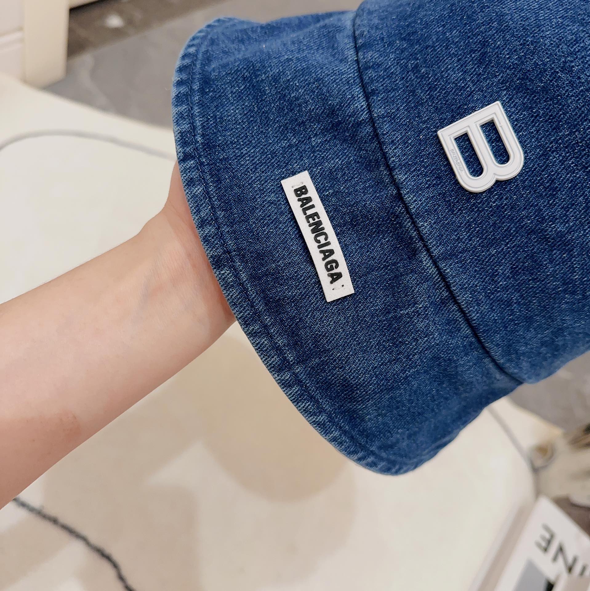 발렌시아가 모자 81593 Balenciaga Cap 상세 이미지 5