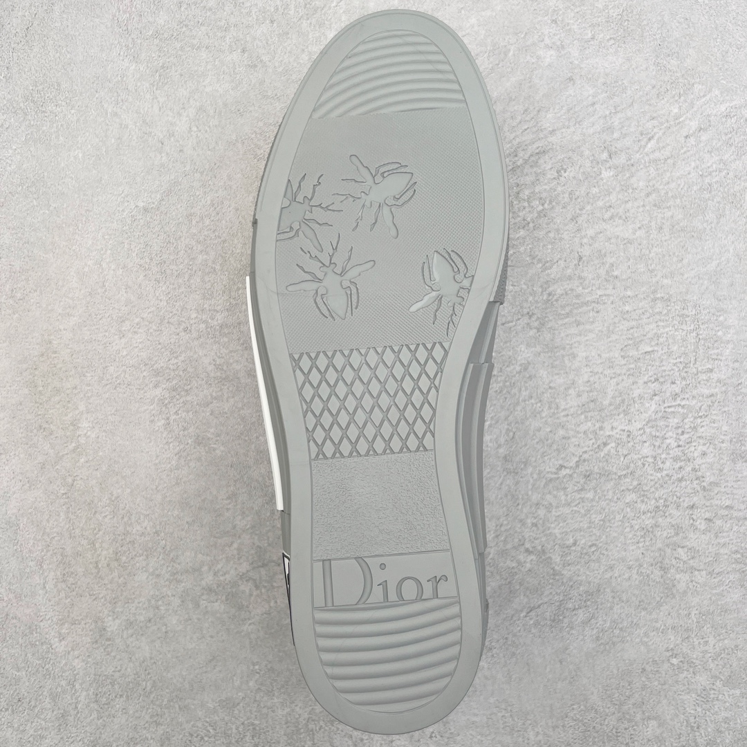 图片[9]-零售💰410 ＃零售版 Dior B23 Oblique Low Top Sneakers 迪奥“CD重影”系列 东莞纯原 原版购入再次全新升级 全鞋细节到材料到包装大幅度提升改正 市面最强版本 可对比 历史最高FK （全套原版一致配件包装）羊皮贴底拉帮 原装耐弯折耐高温EVC饰片材质 迄今为止唯一原装版本 采用原厂科技面料 无色差问题 随意对比公司 鞋面网纱一比一打样开发 原版一致大底 正确后跟弧度 后尾巴双针走线 完美楦形 尺码：35 36 37 38 39 40 41 42 43 44 45 46 编码：Wby4936010-运动鞋