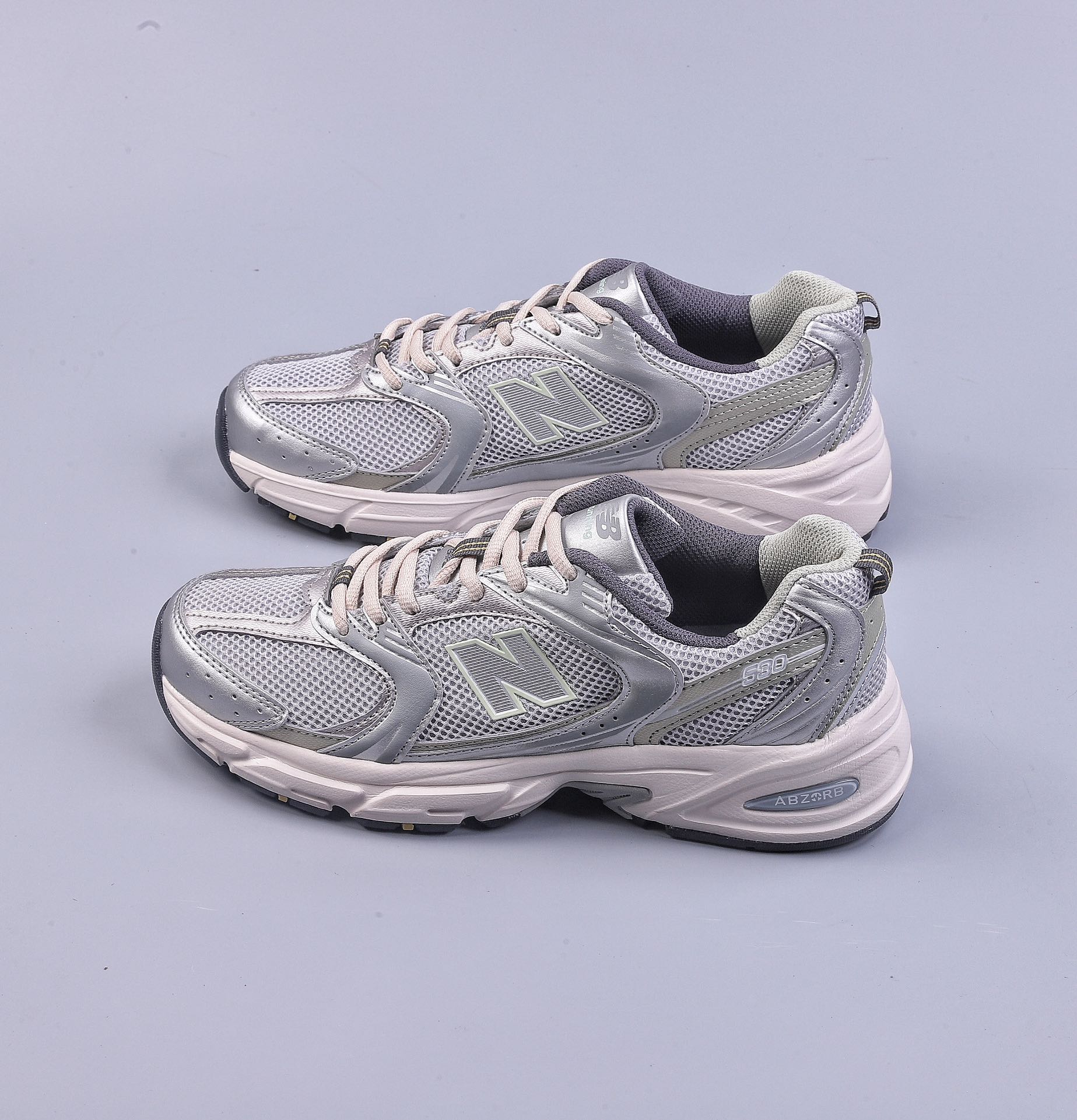 150 新百伦New Balance MR530系列 复古老爹风网布跑步休闲运动鞋 MR530KMW