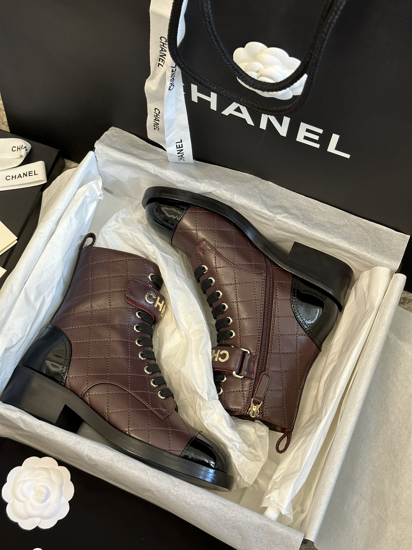 chanelfw23newarrival小香2023秋冬羊皮短靴新品原版17600购入拆卸copy附正品