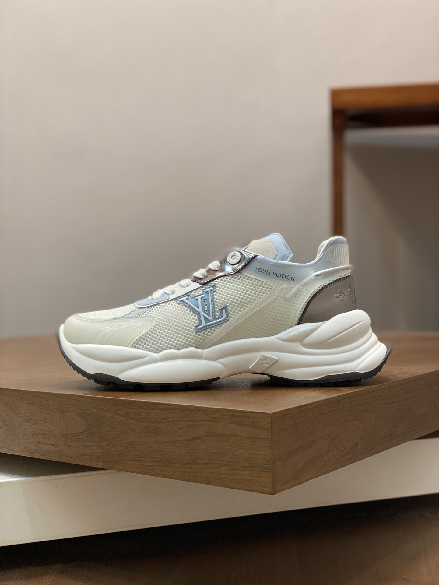 Louis Vuitton Men's Run Away Pulse Sneaker in White Leather and Canvas 3 i1689825970 512 1