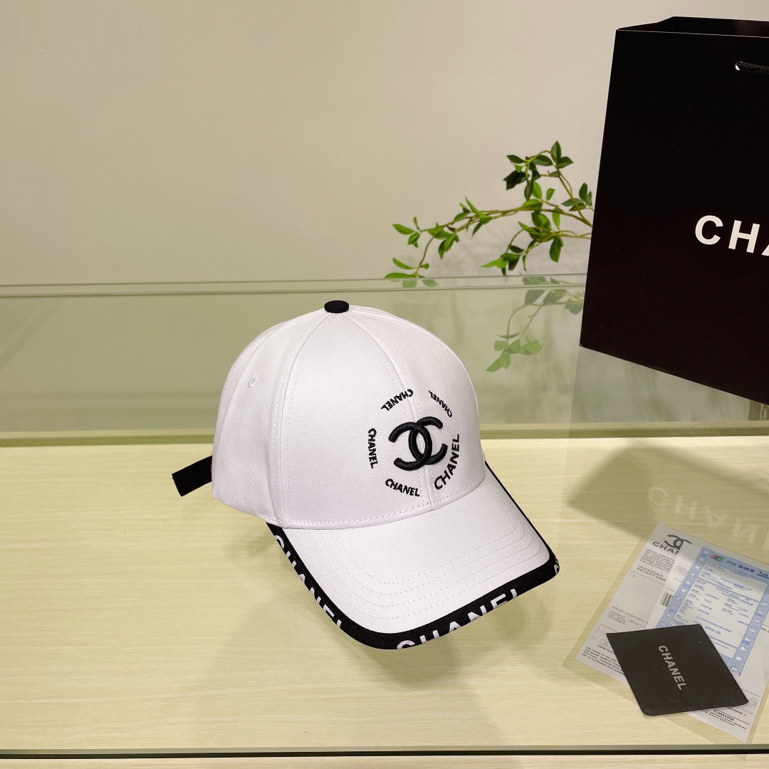 CHANEL香奈儿新款简约刺绣logo棒球帽