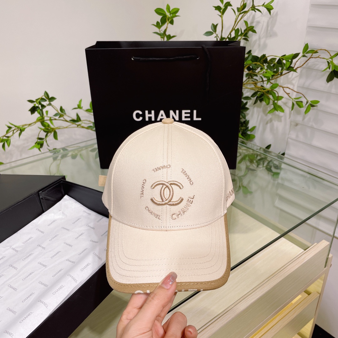 CHANEL香奈儿新款简约刺绣logo棒球帽