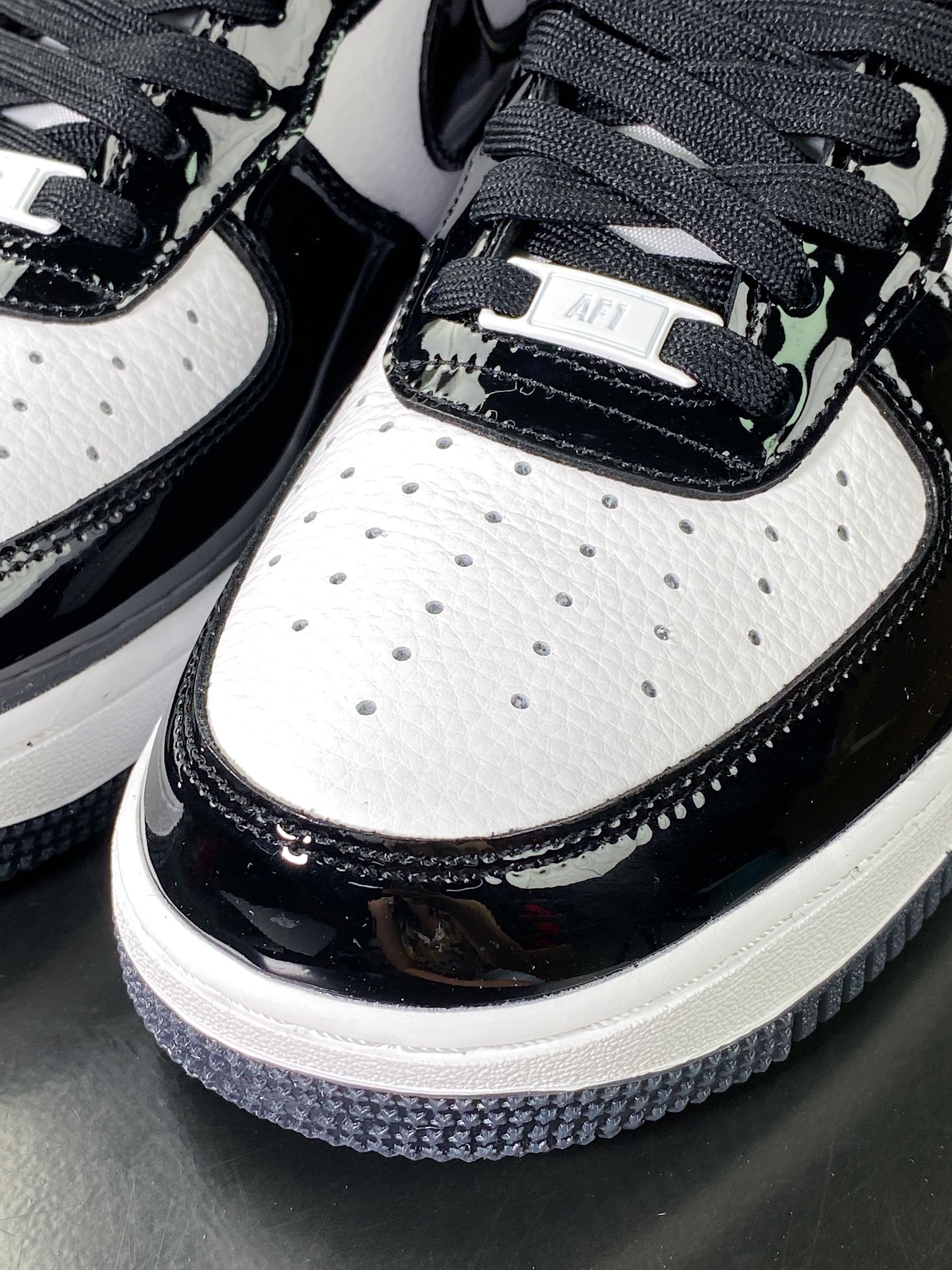 240 Air Force 1’07 Low”Black/White/Pande”空军一号板鞋“漆皮黑白熊猫”HP3656-588