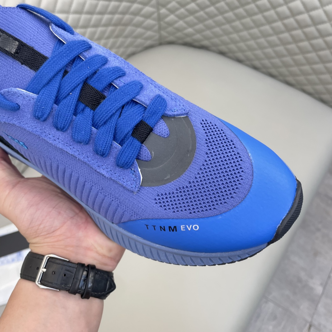 Precio de venta: P170 Marca: Boss* "Boss*" lowtop sneakersTalla: 38-44 (se puede personalizar hasta 