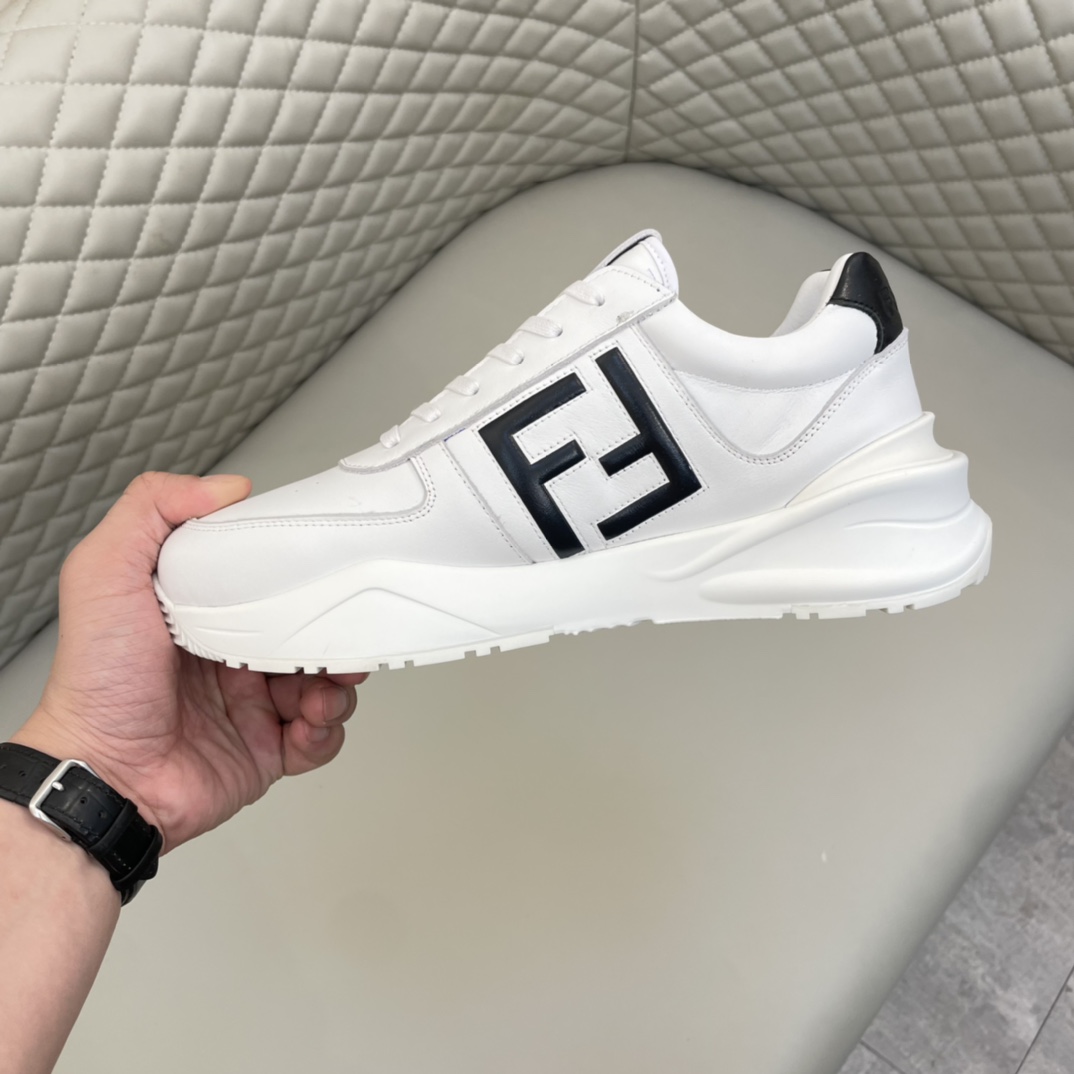Precio de venta: P230 Marca: Feid* "Fendi*" Low Top SneakersMarca: 38-44(se puede personalizar hasta