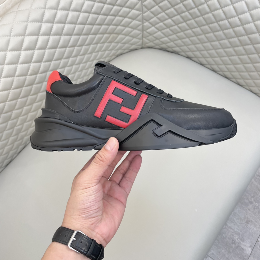 Precio de venta: P230 Marca: Feid* "Fendi*" Low Top SneakersMarca: 38-44(se puede personalizar hasta