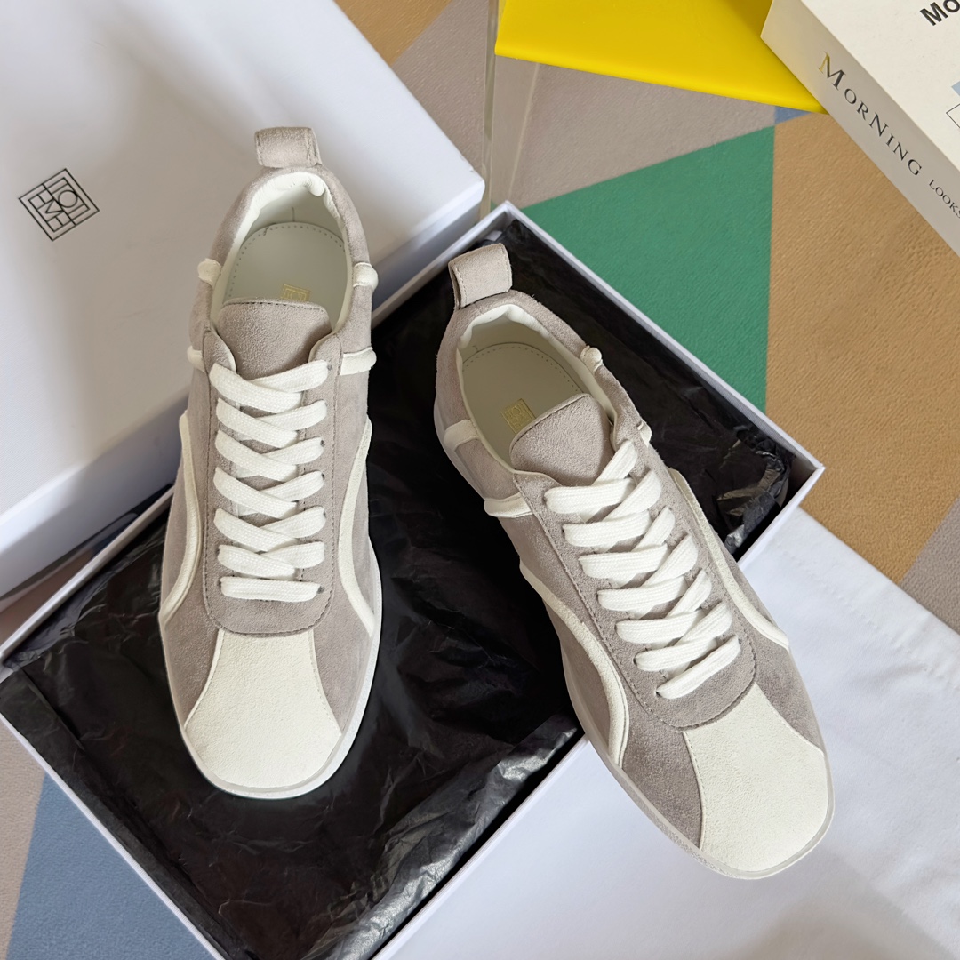Top: Retro German Sneakers with Zirconium Detail & Cozy Sheepskin Lining