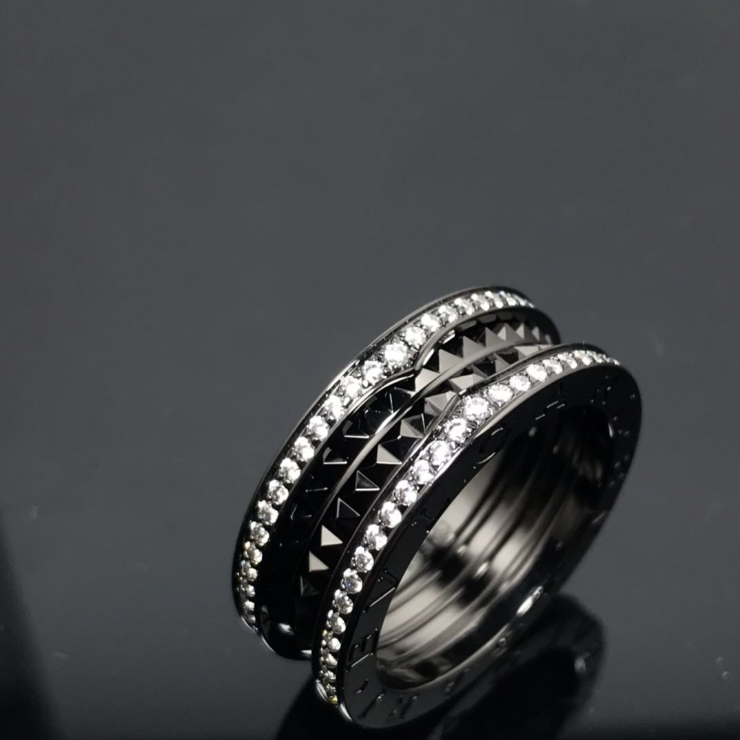 BVLGARI Angled Double-Band Diamond-Set Ring, All-Black Edition - Comprehensive 4