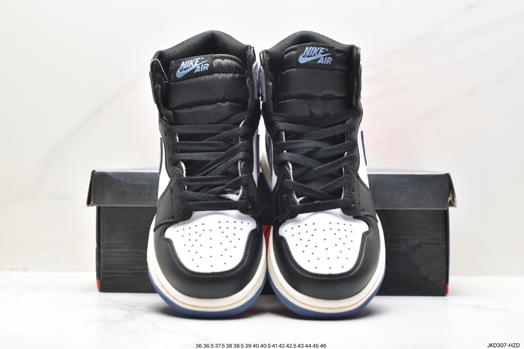 耐克Nike Air Jordan 1 Retro High OG”Black/White“AJ1代篮球鞋 555088-032