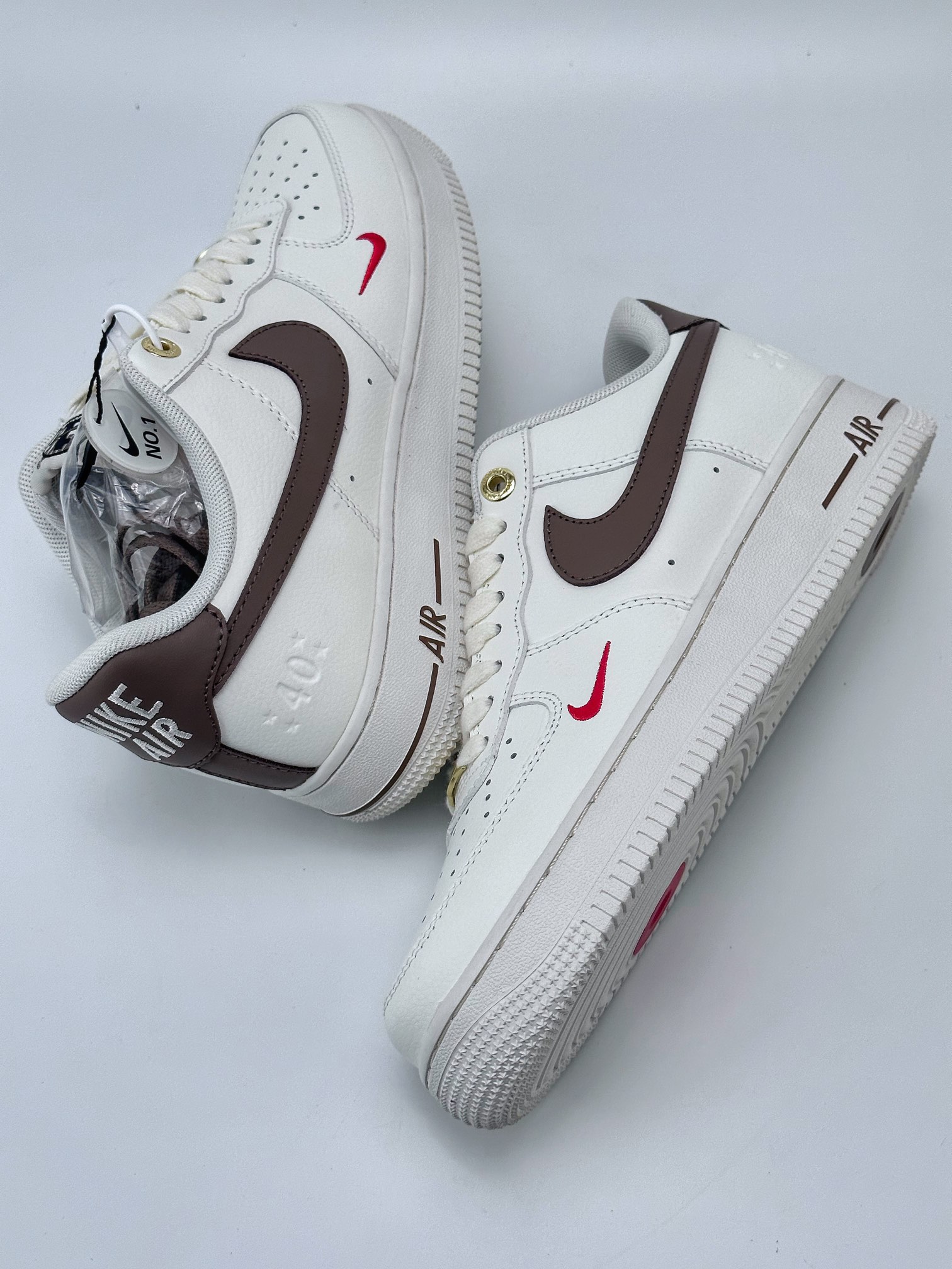 Nike Air Force 1 Low 07 40周年奶白红小勾 DQ7658-102