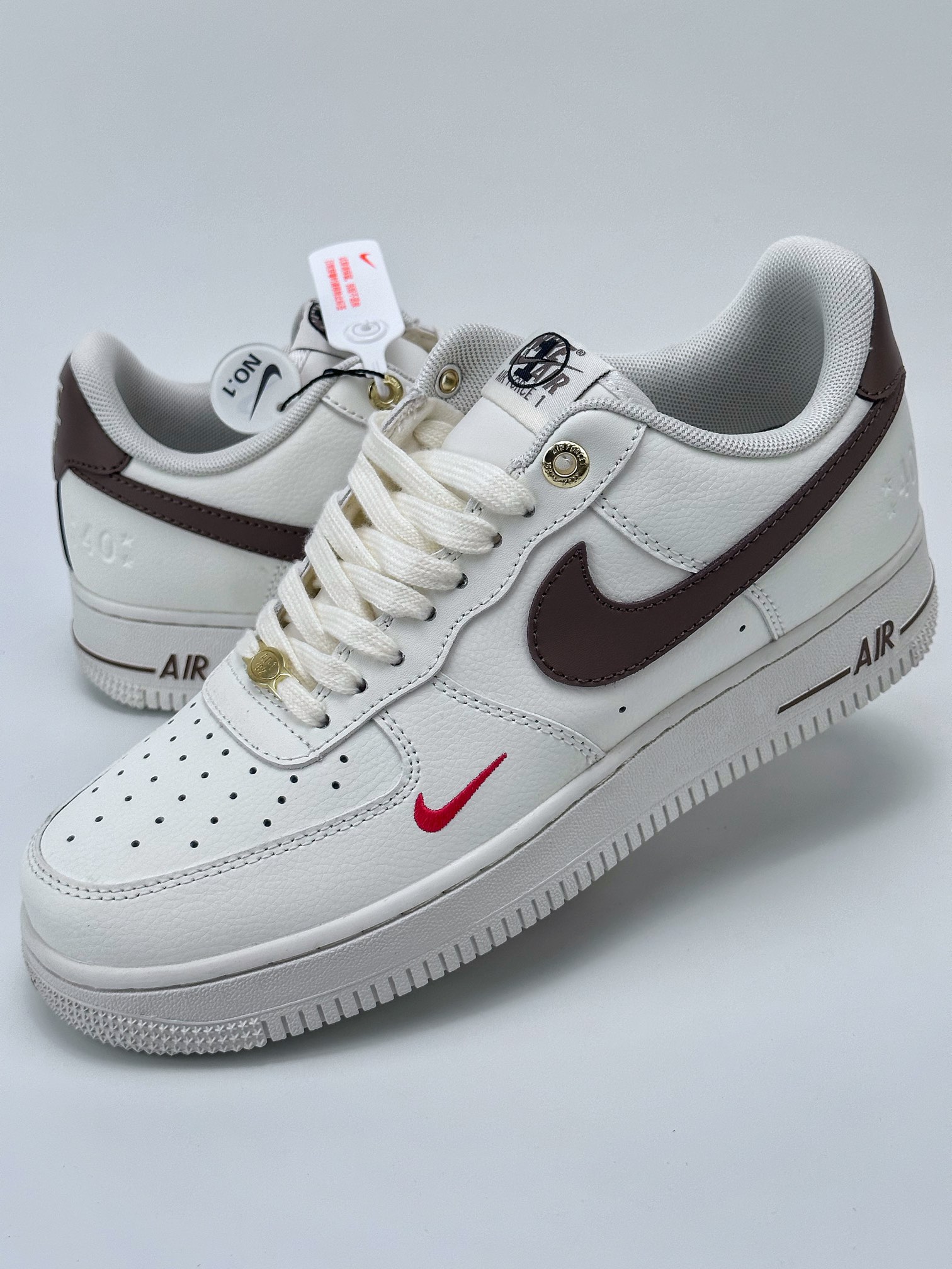 Nike Air Force 1 Low 07 40周年奶白红小勾 DQ7658-102