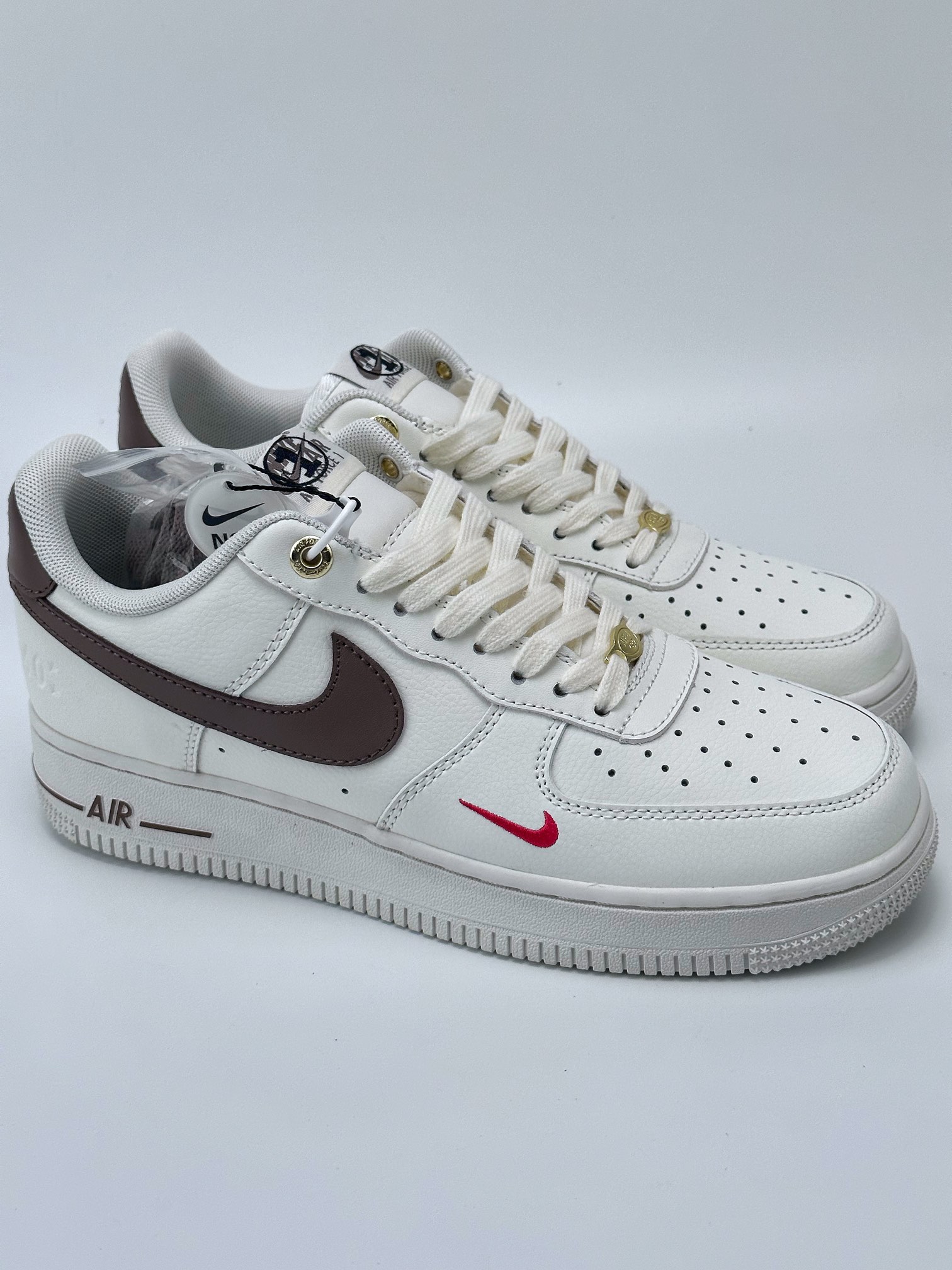 Nike Air Force 1 Low 07 40周年奶白红小勾 DQ7658-102