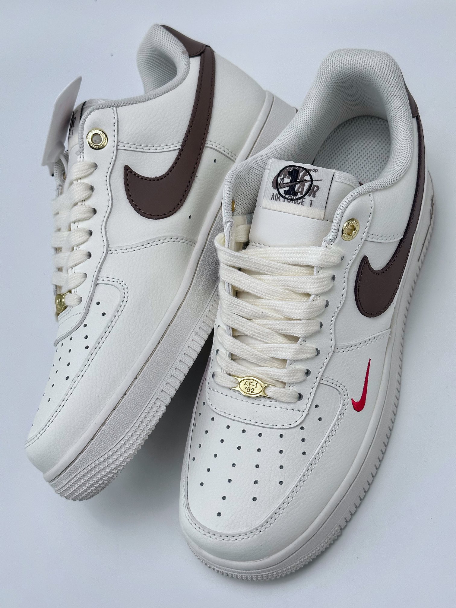 Nike Air Force 1 Low 07 40周年奶白红小勾 DQ7658-102