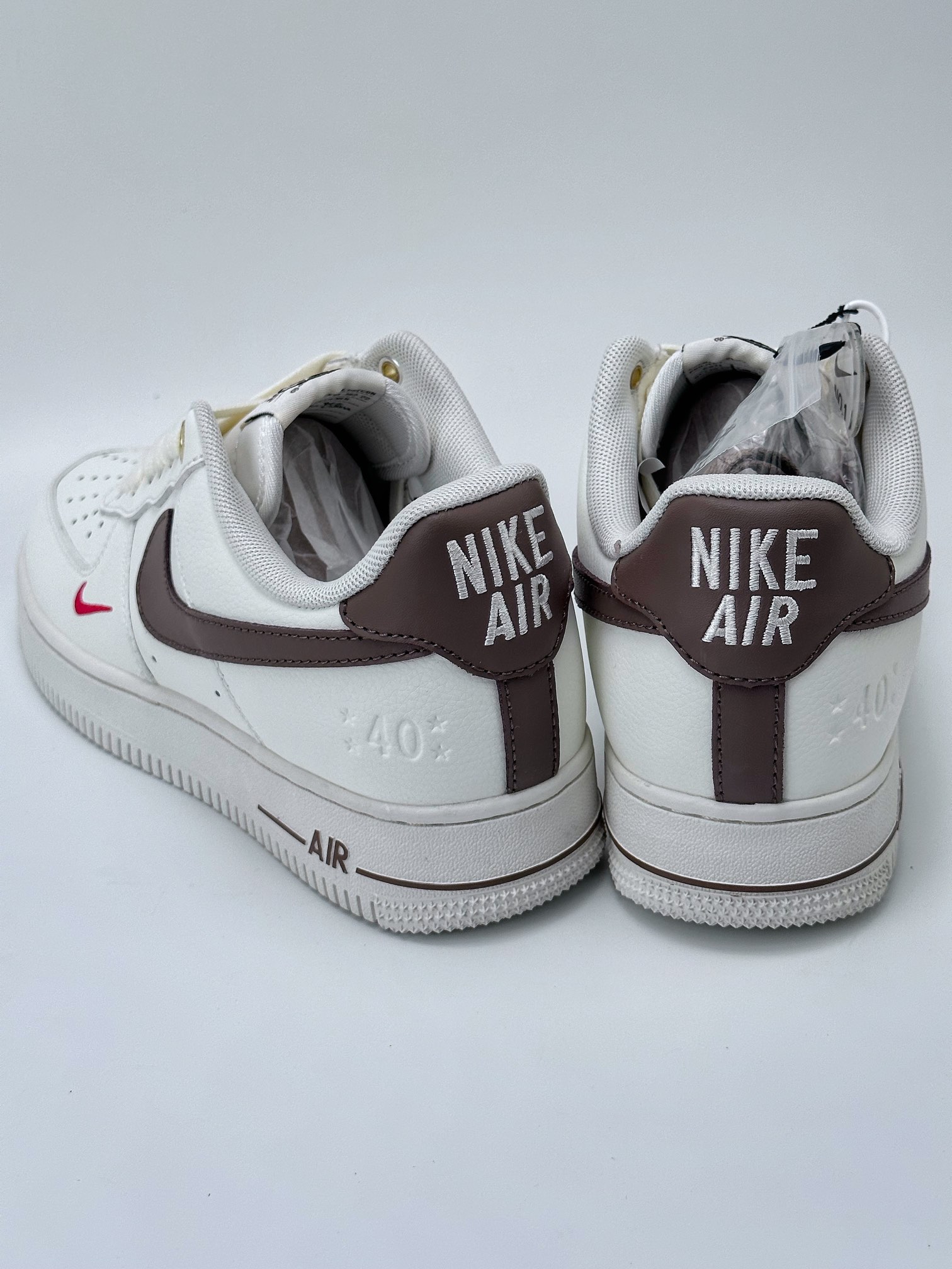 Nike Air Force 1 Low 07 40周年奶白红小勾 DQ7658-102