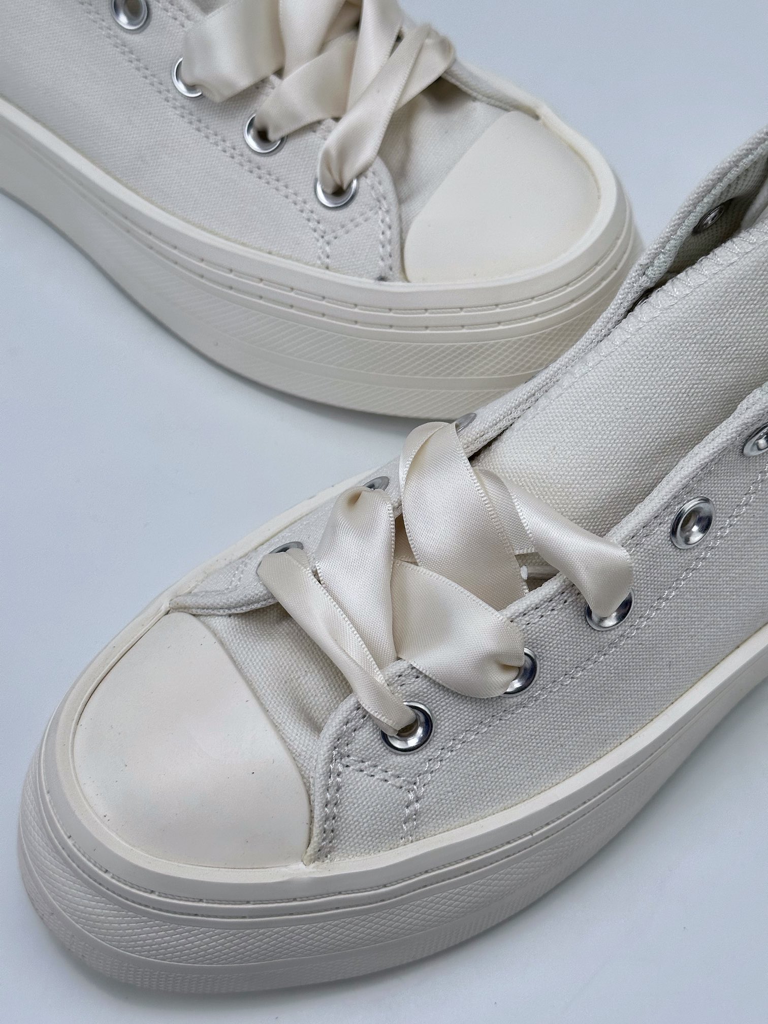 160 CONVERSE All Star Modern Lift 高帮经典厚底鞋 A06141c