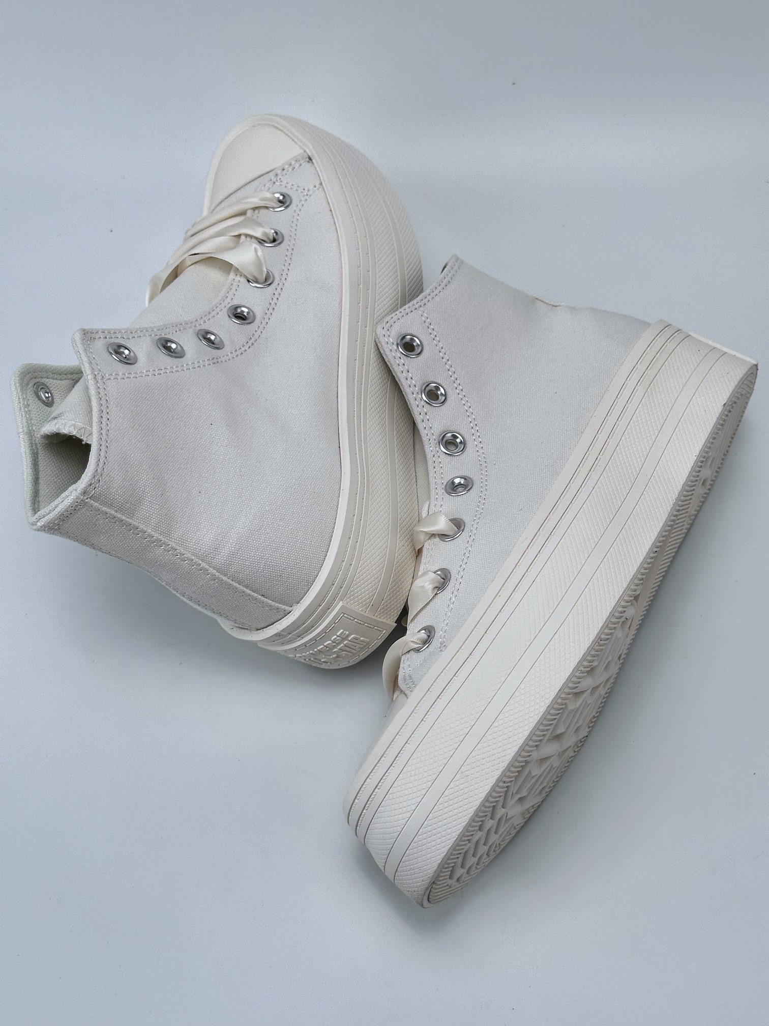 160 CONVERSE All Star Modern Lift 高帮经典厚底鞋 A06141c