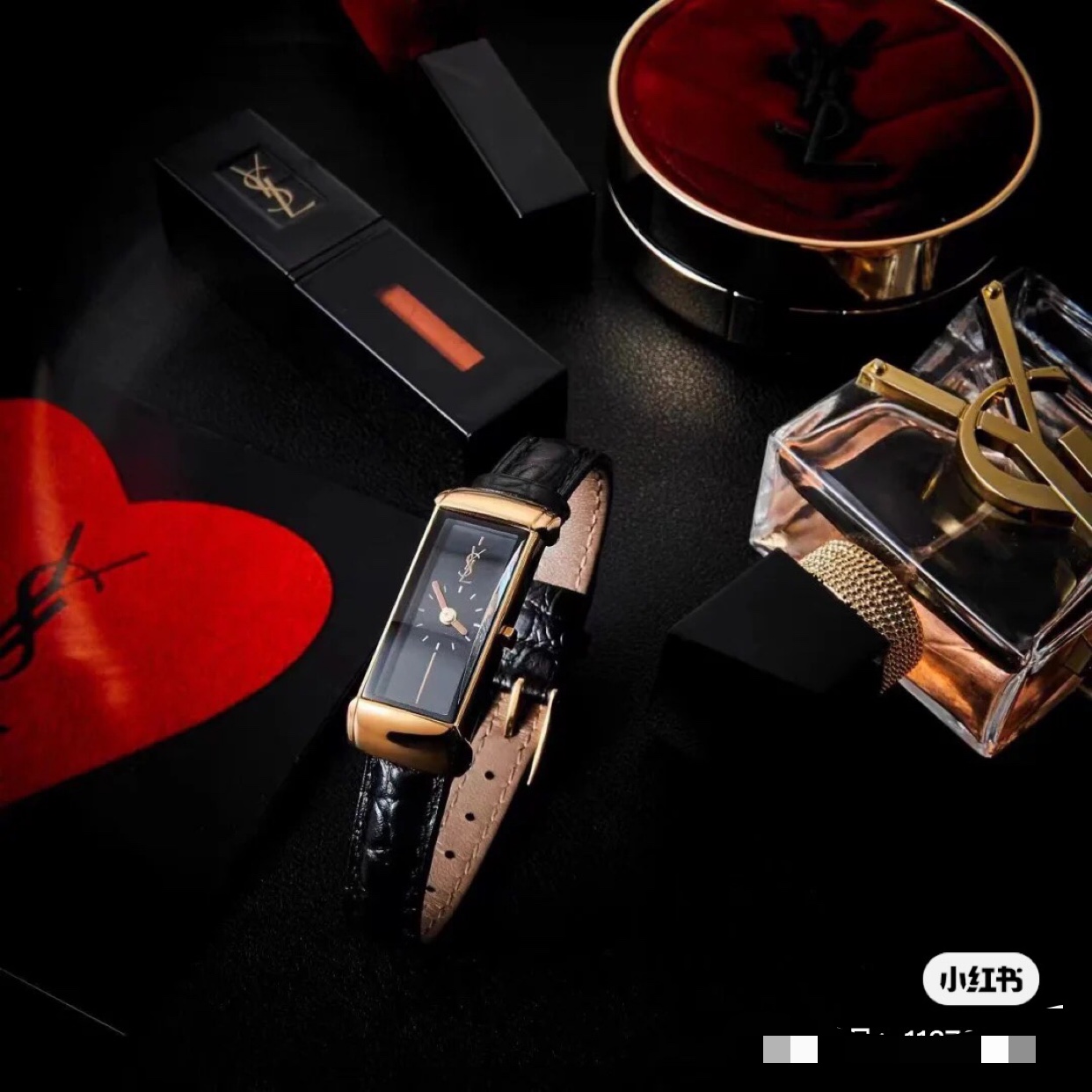 Unique Chinese Fashion: YSL’s Full-Time Box Ten Collection with Simple, Large-Scale Designs - 图片 5