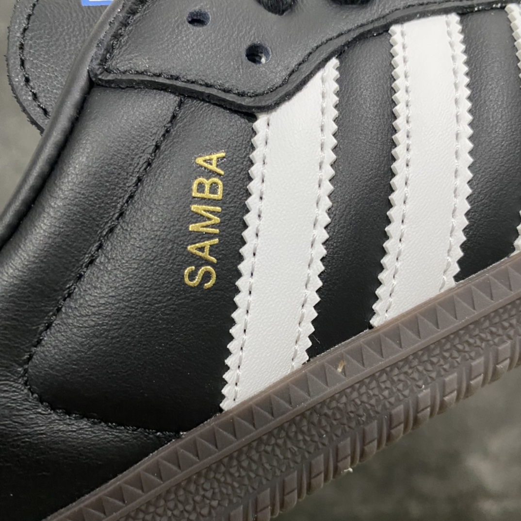 图片[2]-【Top纯原】Adidas Samba OG 桑巴低帮休闲板鞋 B75807n全新高端零售平台专供品质出货 全鞋身采用细腻甩纹头层牛皮 包括鞋舌也是头层皮n立体Samba烫金 后跟港宝定型 皮料切割超高清洁度n私模大底 非市面公底 多次调试无色差大底 高价零售首选品质‼️ 尺码：36 36.5 37 38 38.5 39 40 40.5 41 42 42.5 43 44 44.5 45-莆田鞋批发中心