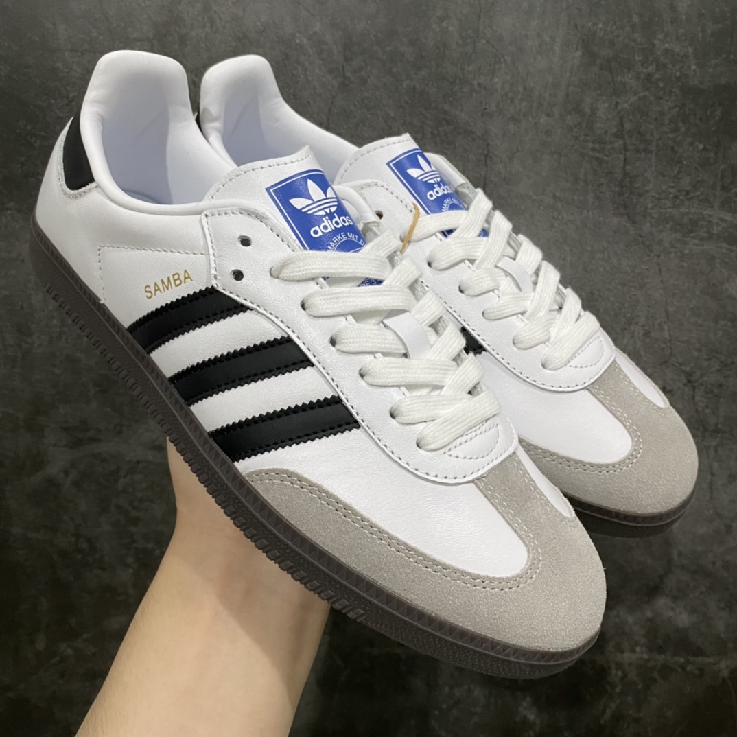 【Top纯原】Adidas Samba OG 桑巴低帮休闲板鞋 B75806n全新高端零售平台专供品质出货 全鞋身采用细腻甩纹头层牛皮 包括鞋舌也是头层皮n立体Samba烫金 后跟港宝定型 皮料切割超高清洁度n私模大底 非市面公底 多次调试无色差大底 高价零售首选品质‼️ 尺码：36 36.5 37 38 38.5 39 40 40.5 41 42 42.5 43 44 44.5 45-莆田鞋批发中心