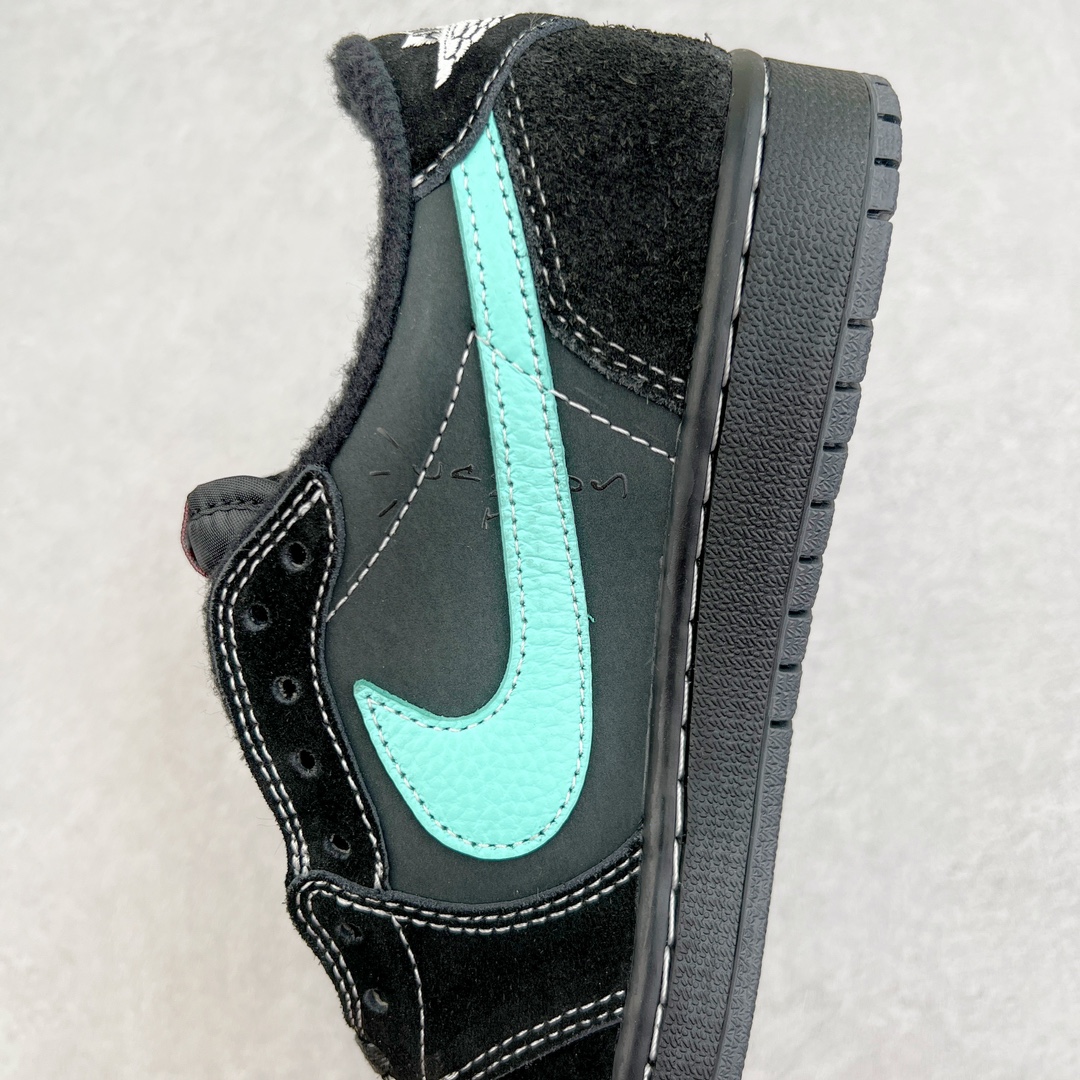 图片[7]-＃KZ神版莞产 Travis Scott x Air Jordan AJ1 Low OG TS联名黑蒂芙尼绿倒钩低帮 DM7866-401 全系列配色 外贸特供批次 新配色不断更新开发 市场中端王者 全套原纸板楦头开发 确保原汁原味 完美呈现一代版型 一比一鞋头弧度高度鞋身弧度 此版本只针对中端市场 细节品控鞋型随意秒杀市面同价位 鞋型完美 不臃肿别扭 头层皮料加持 用料绝不含糊 进口玻璃冲刀皮料裁剪零毛边 电脑针车工艺 超高鞋面清洁度 最高QC检验标准 控制溢胶瑕疵 原盒原配 飞翼3D高频深度立体 工艺方面大到整体鞋型 漏斗收腰 底线拉帮 LOGO立体程度 小到针眼排布 载片对称 冲孔效果 鞋标规范 鞋垫背胶等等 无一不是口碑收割 每双都是一个回头客 尺码：36 36.5 37.5 38 38.5 39 40 40.5 41 42 42.5 43 44 44.5 45 46 47.5-选品中心