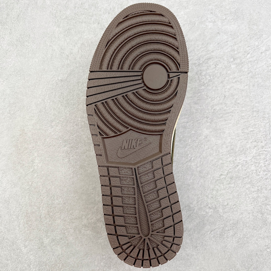 图片[9]-＃KZ神版莞产 Air Jordan AJ1 Low OG 低帮 摩卡小倒钩 CQ4277-105 外贸特供批次 新配色不断更新开发 市场中端王者 全套原纸板楦头开发 确保原汁原味 完美呈现一代版型 一比一鞋头弧度高度鞋身弧度 此版本只针对中端市场 细节品控鞋型随意秒杀市面同价位 鞋型完美 不臃肿别扭 头层皮料加持 用料绝不含糊 进口玻璃冲刀皮料裁剪零毛边 电脑针车工艺 超高鞋面清洁度 最高QC检验标准 控制溢胶瑕疵 原盒原配 飞翼3D高频深度立体 工艺方面大到整体鞋型 漏斗收腰 底线拉帮 LOGO立体程度 小到针眼排布 载片对称 冲孔效果 鞋标规范 鞋垫背胶等等 无一不是口碑收割 每双都是一个回头客 尺码：36 36.5 37.5 38 38.5 39 40 40.5 41 42 42.5 43 44 44.5 45 46 47.5-选品中心