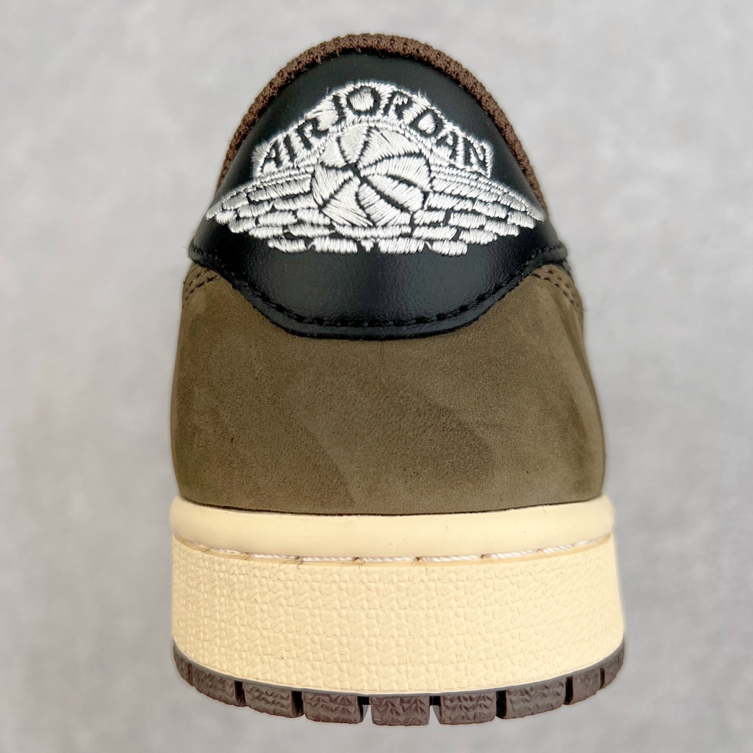 图片[8]-＃KZ神版莞产 Air Jordan AJ1 Low OG 低帮 摩卡小倒钩 CQ4277-105 外贸特供批次 新配色不断更新开发 市场中端王者 全套原纸板楦头开发 确保原汁原味 完美呈现一代版型 一比一鞋头弧度高度鞋身弧度 此版本只针对中端市场 细节品控鞋型随意秒杀市面同价位 鞋型完美 不臃肿别扭 头层皮料加持 用料绝不含糊 进口玻璃冲刀皮料裁剪零毛边 电脑针车工艺 超高鞋面清洁度 最高QC检验标准 控制溢胶瑕疵 原盒原配 飞翼3D高频深度立体 工艺方面大到整体鞋型 漏斗收腰 底线拉帮 LOGO立体程度 小到针眼排布 载片对称 冲孔效果 鞋标规范 鞋垫背胶等等 无一不是口碑收割 每双都是一个回头客 尺码：36 36.5 37.5 38 38.5 39 40 40.5 41 42 42.5 43 44 44.5 45 46 47.5-选品中心