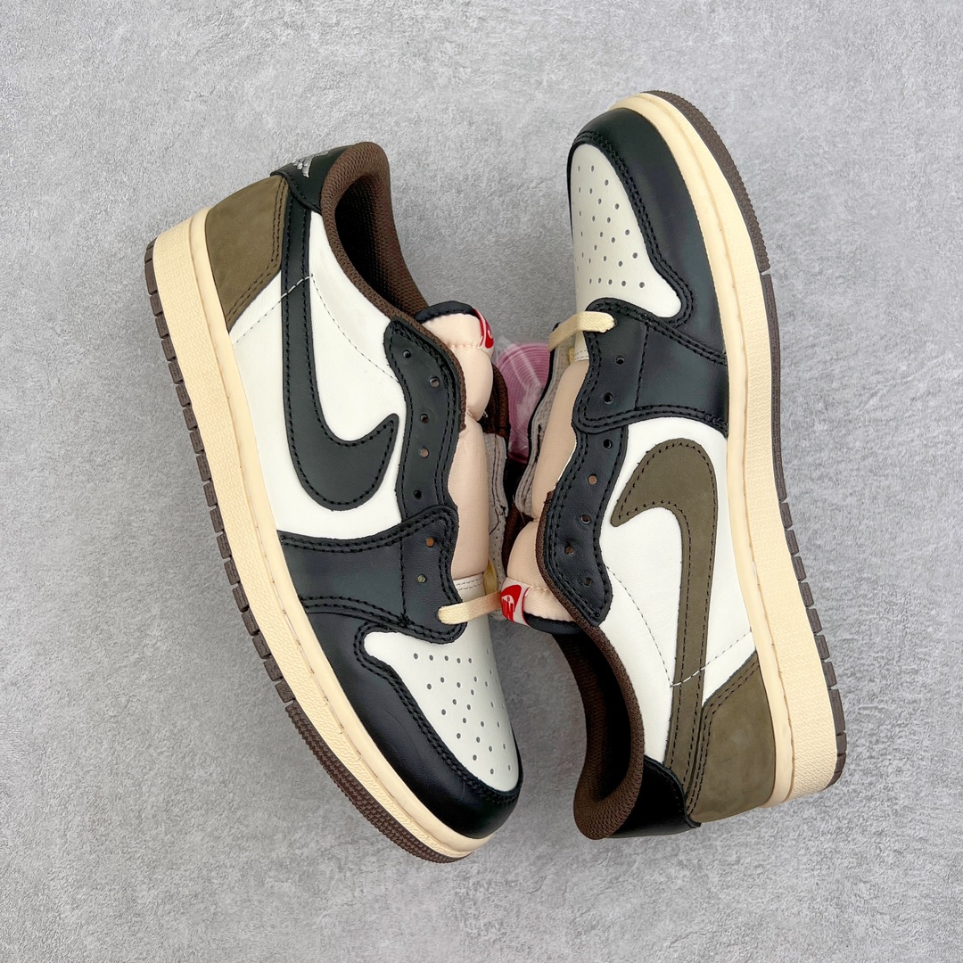 图片[3]-＃KZ神版莞产 Air Jordan AJ1 Low OG 低帮 摩卡小倒钩 CQ4277-105 外贸特供批次 新配色不断更新开发 市场中端王者 全套原纸板楦头开发 确保原汁原味 完美呈现一代版型 一比一鞋头弧度高度鞋身弧度 此版本只针对中端市场 细节品控鞋型随意秒杀市面同价位 鞋型完美 不臃肿别扭 头层皮料加持 用料绝不含糊 进口玻璃冲刀皮料裁剪零毛边 电脑针车工艺 超高鞋面清洁度 最高QC检验标准 控制溢胶瑕疵 原盒原配 飞翼3D高频深度立体 工艺方面大到整体鞋型 漏斗收腰 底线拉帮 LOGO立体程度 小到针眼排布 载片对称 冲孔效果 鞋标规范 鞋垫背胶等等 无一不是口碑收割 每双都是一个回头客 尺码：36 36.5 37.5 38 38.5 39 40 40.5 41 42 42.5 43 44 44.5 45 46 47.5-选品中心