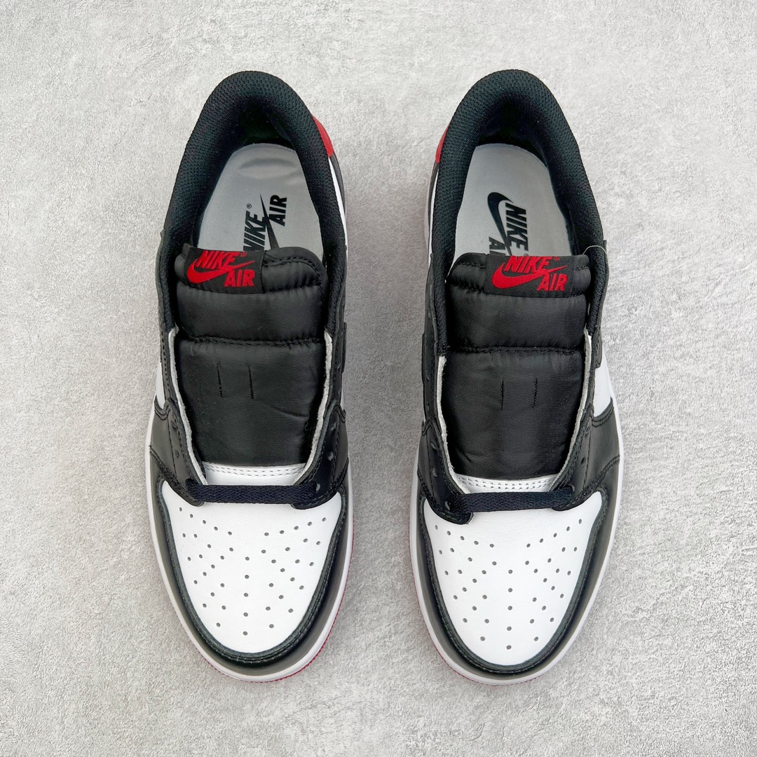 图片[2]-＃KZ神版莞产 Air Jordan AJ1 Low OG 低帮 黑脚趾 CZ0790-106 外贸特供批次 新配色不断更新开发 市场中端王者 全套原纸板楦头开发 确保原汁原味 完美呈现一代版型 一比一鞋头弧度高度鞋身弧度 此版本只针对中端市场 细节品控鞋型随意秒杀市面同价位 鞋型完美 不臃肿别扭 头层皮料加持 用料绝不含糊 进口玻璃冲刀皮料裁剪零毛边 电脑针车工艺 超高鞋面清洁度 最高QC检验标准 控制溢胶瑕疵 原盒原配 飞翼3D高频深度立体 工艺方面大到整体鞋型 漏斗收腰 底线拉帮 LOGO立体程度 小到针眼排布 载片对称 冲孔效果 鞋标规范 鞋垫背胶等等 无一不是口碑收割 每双都是一个回头客 尺码：36 36.5 37.5 38 38.5 39 40 40.5 41 42 42.5 43 44 44.5 45 46 47.5-选品中心