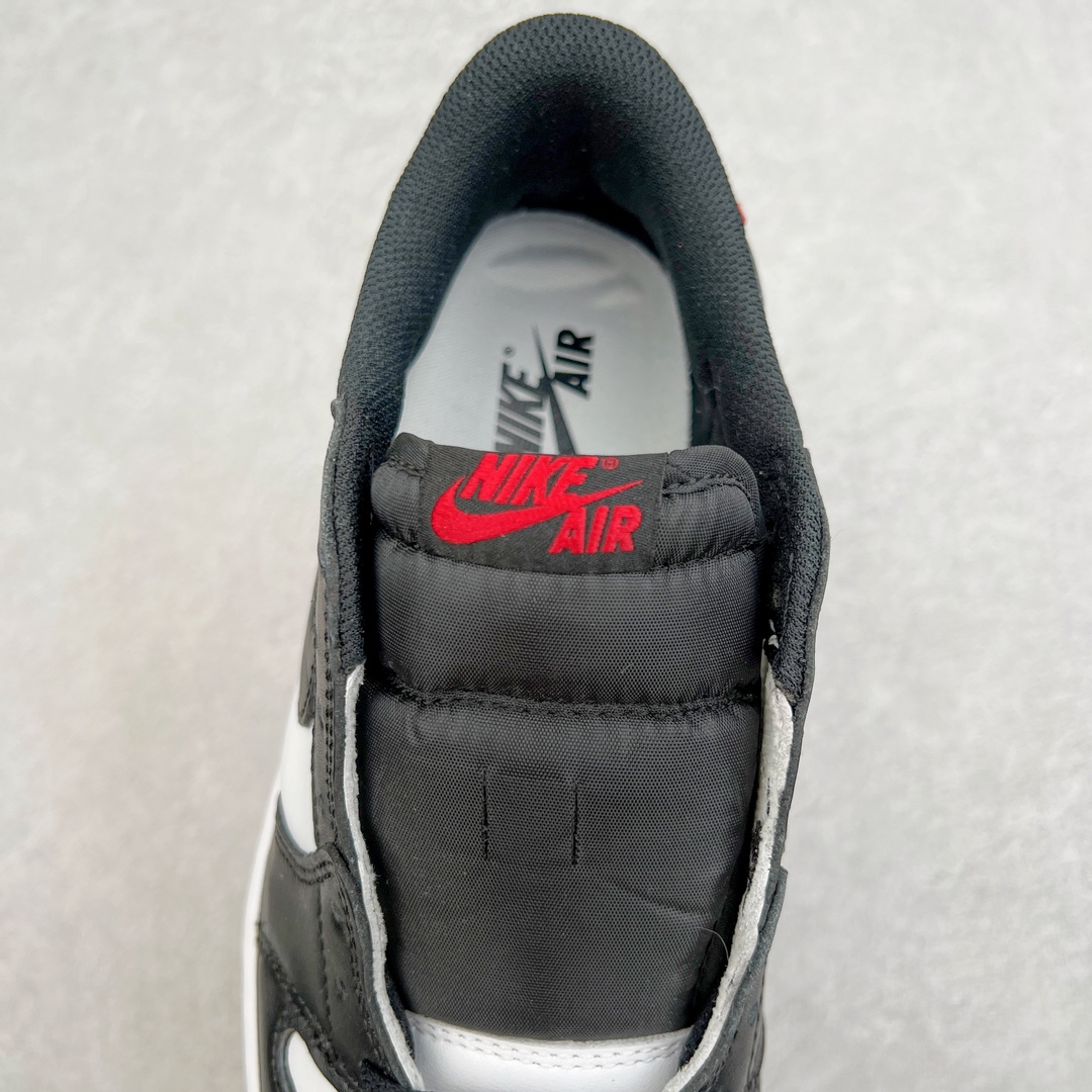 图片[5]-＃KZ神版莞产 Air Jordan AJ1 Low OG 低帮 黑脚趾 CZ0790-106 外贸特供批次 新配色不断更新开发 市场中端王者 全套原纸板楦头开发 确保原汁原味 完美呈现一代版型 一比一鞋头弧度高度鞋身弧度 此版本只针对中端市场 细节品控鞋型随意秒杀市面同价位 鞋型完美 不臃肿别扭 头层皮料加持 用料绝不含糊 进口玻璃冲刀皮料裁剪零毛边 电脑针车工艺 超高鞋面清洁度 最高QC检验标准 控制溢胶瑕疵 原盒原配 飞翼3D高频深度立体 工艺方面大到整体鞋型 漏斗收腰 底线拉帮 LOGO立体程度 小到针眼排布 载片对称 冲孔效果 鞋标规范 鞋垫背胶等等 无一不是口碑收割 每双都是一个回头客 尺码：36 36.5 37.5 38 38.5 39 40 40.5 41 42 42.5 43 44 44.5 45 46 47.5-选品中心