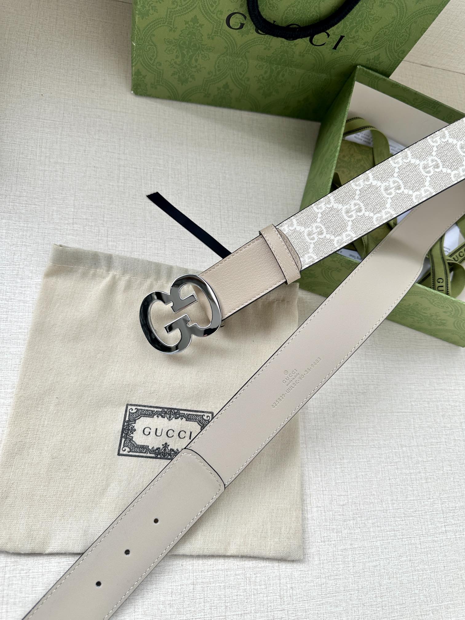 宽度4.0GUCCI历史细节和现代元