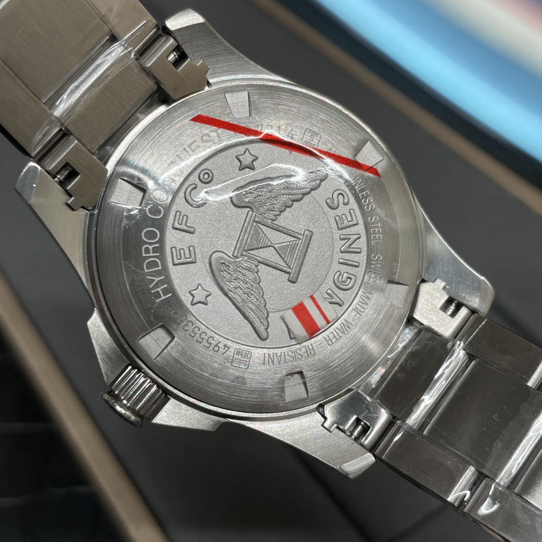 Longines 康卡斯 “水中霸主”