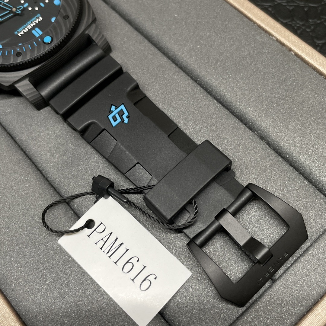 Panerai 沛纳海 1616碳纤维