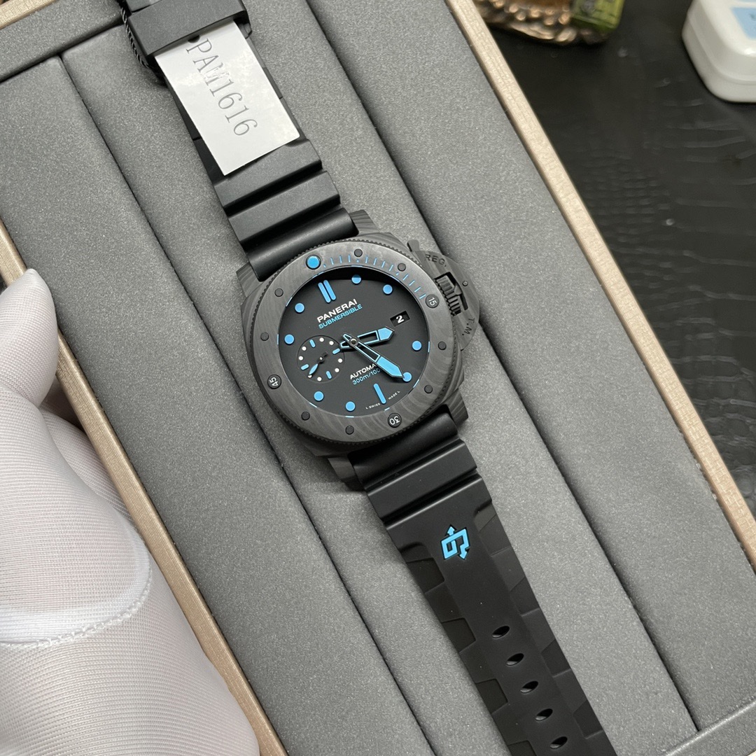 Panerai 沛纳海 1616碳纤维