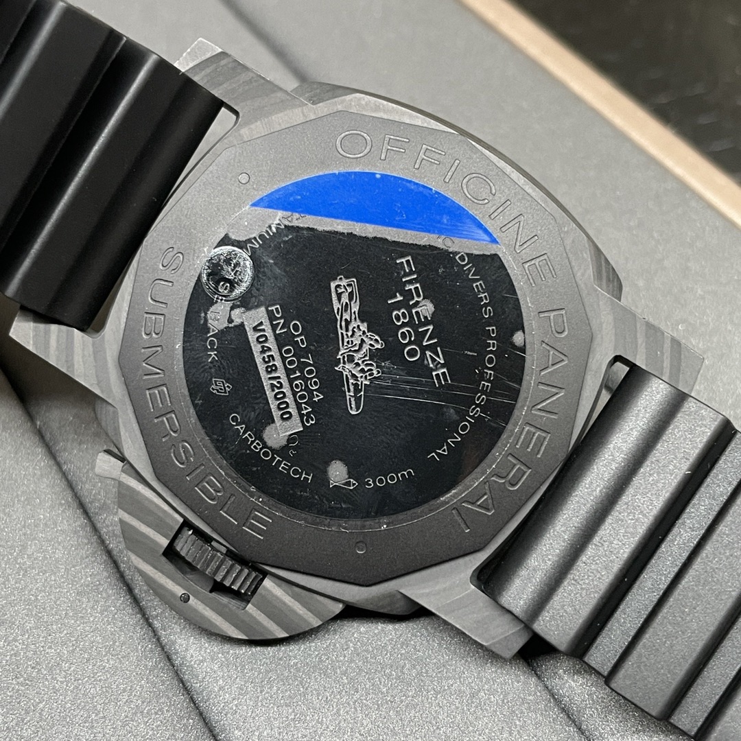 Panerai 沛纳海 1616碳纤维