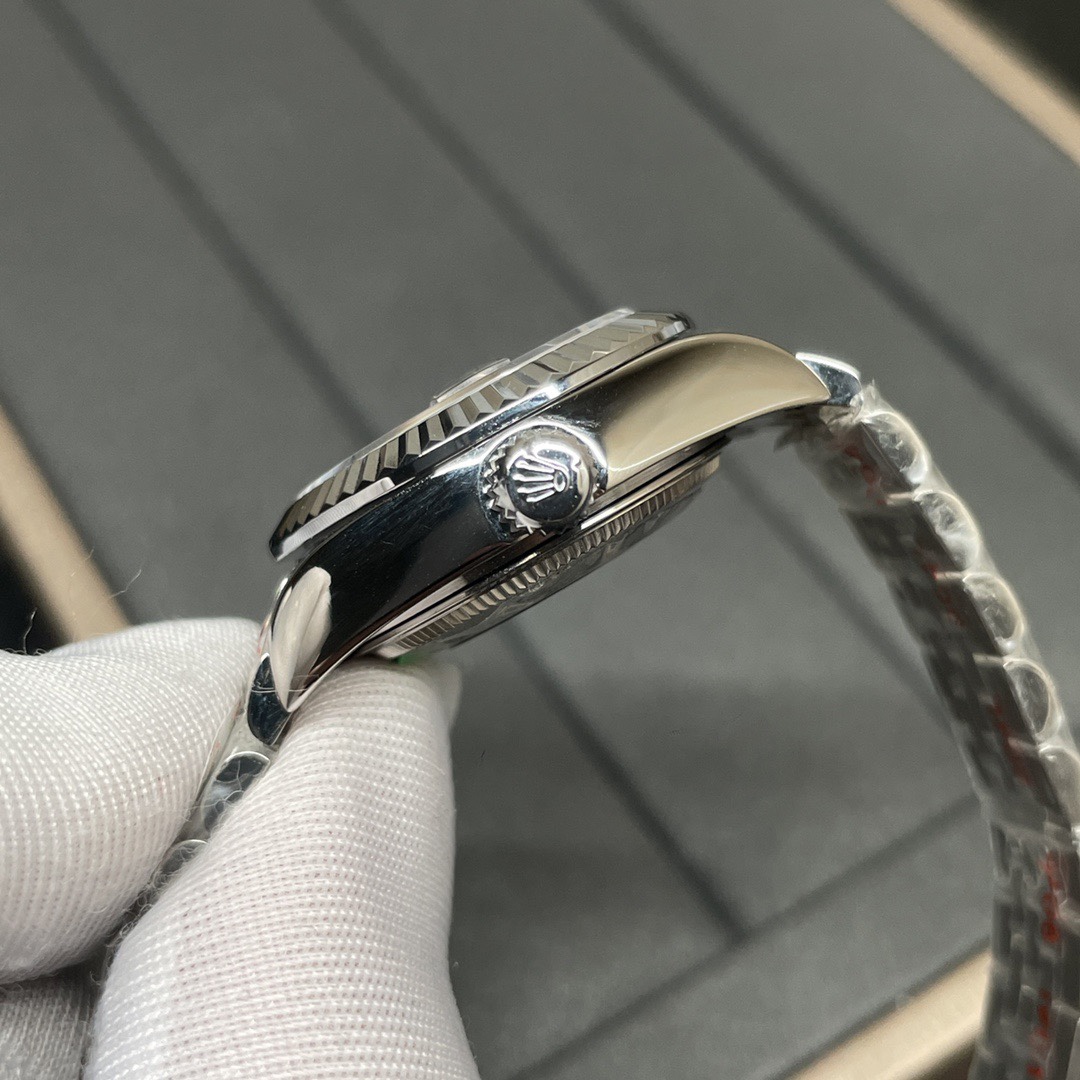 Rolex 女装 灰日志 钻钉 28mm
