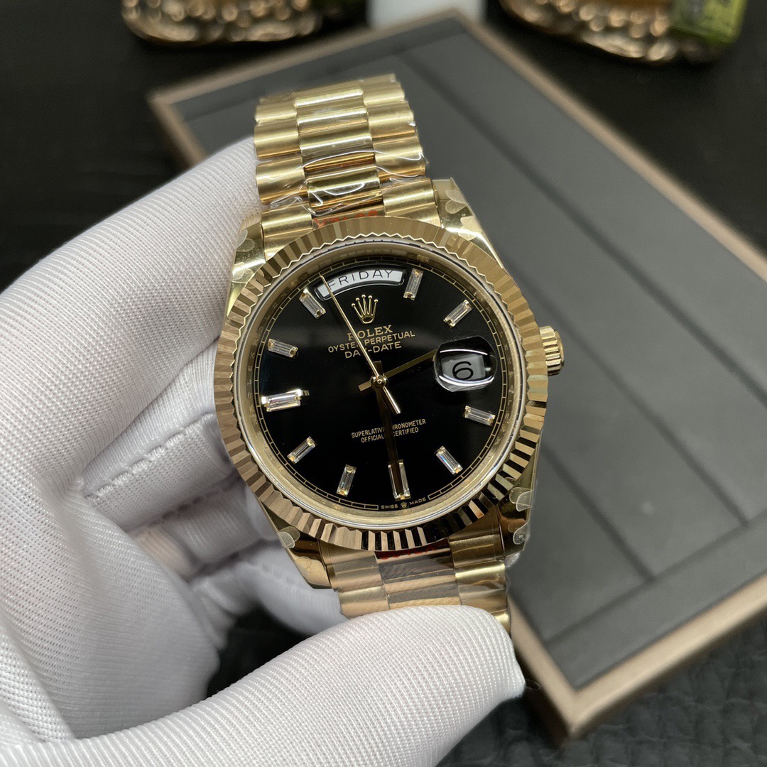 Rolex 日志双历 黄金 “黑冰糖”