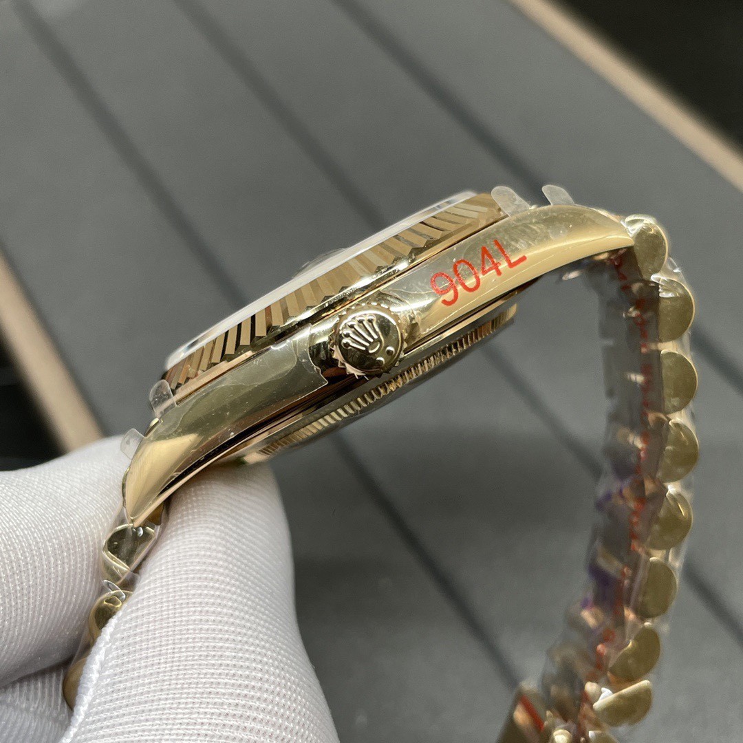 Rolex 日志双历 黄金 “黑冰糖”