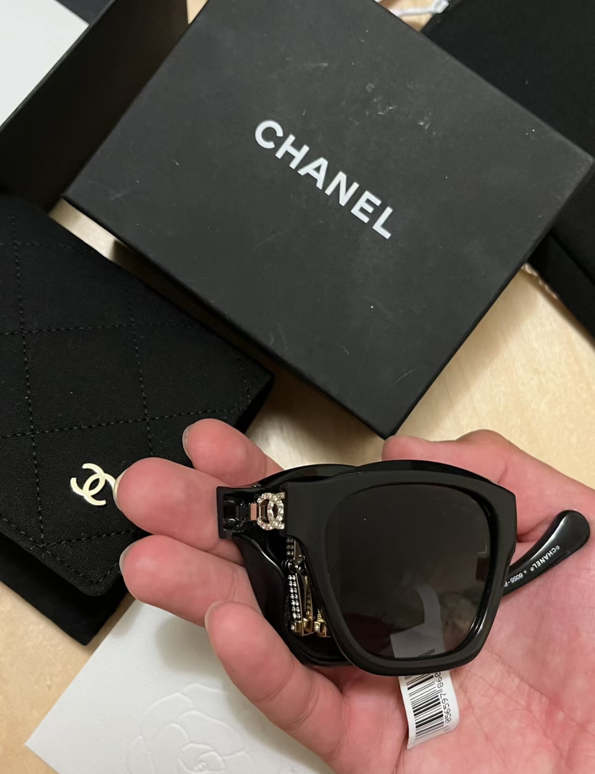  Chane*
Foldable sunglasses 
CH6055
Size54口19-145

不