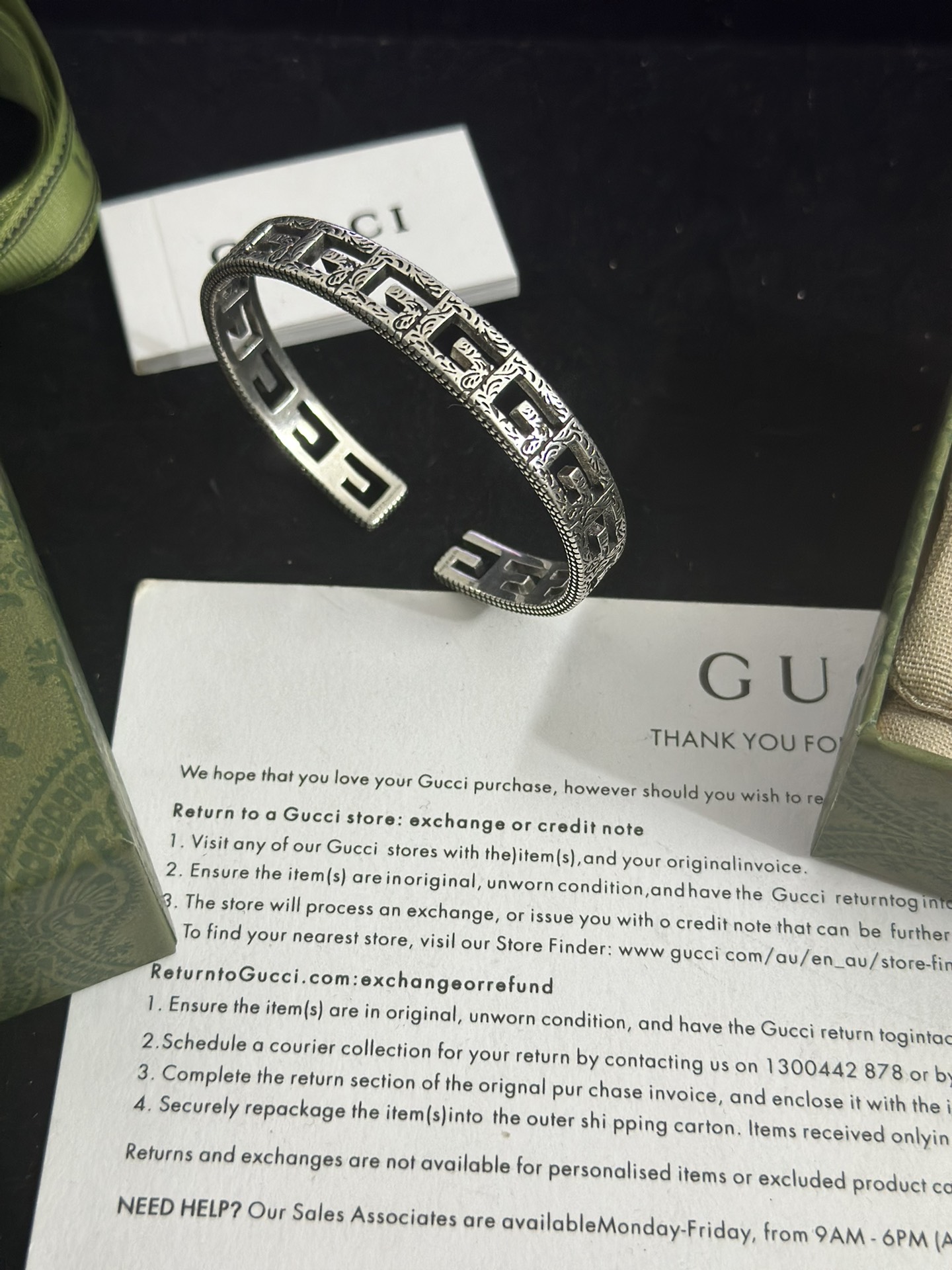 Two hundred and sixty cents of the counter. It’s a direct sale. The Guuc bracelet - 图片 9